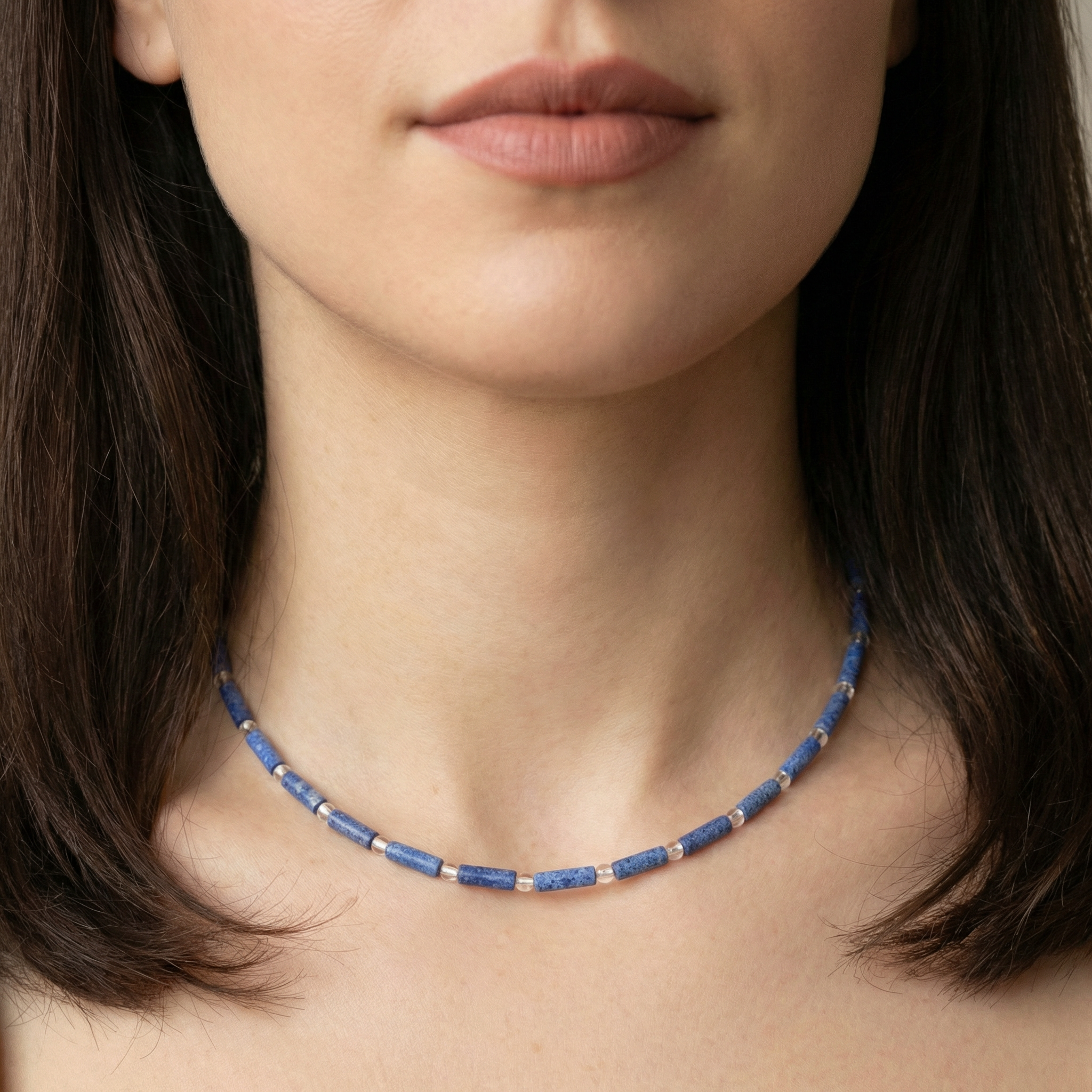 Dumortierit Walzenkette mit Bergkristall 4mm