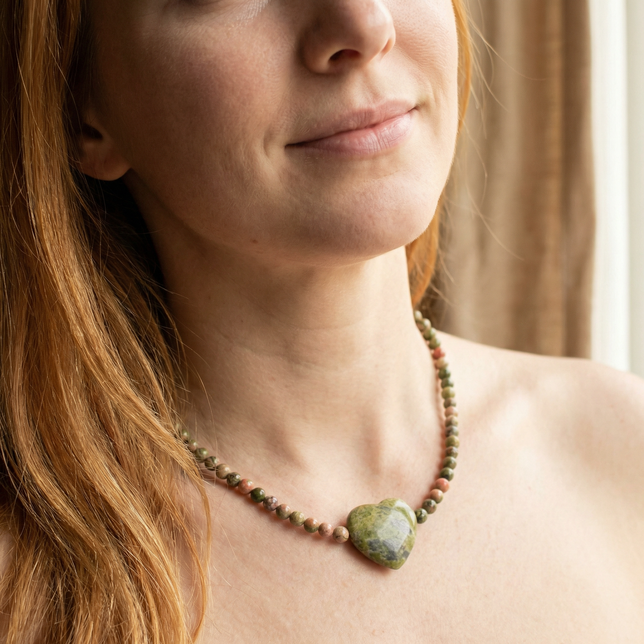 Epidot -Unakit Halskette mit Herz