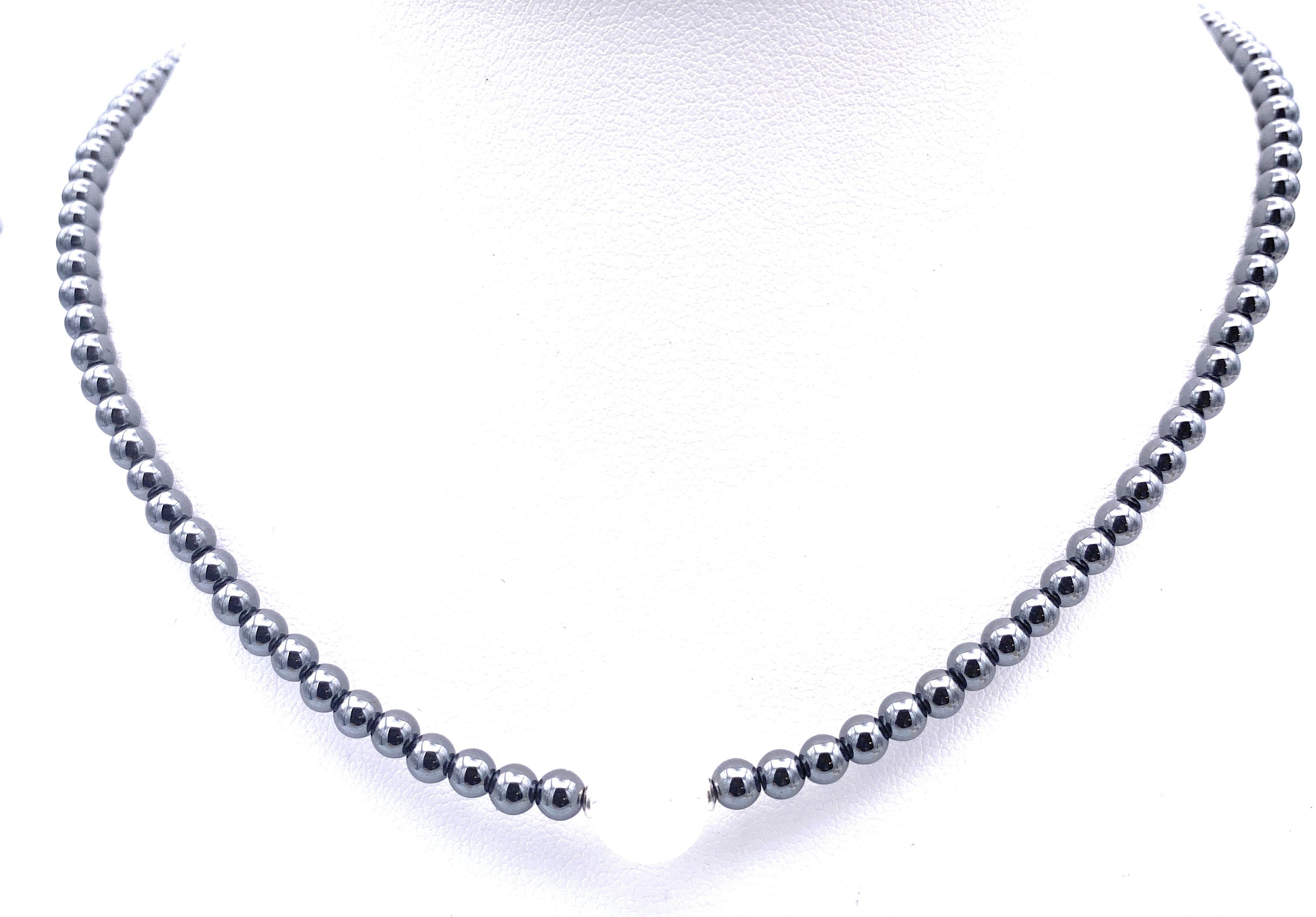 Hämatin Halskette mit Bergkristall Kugel