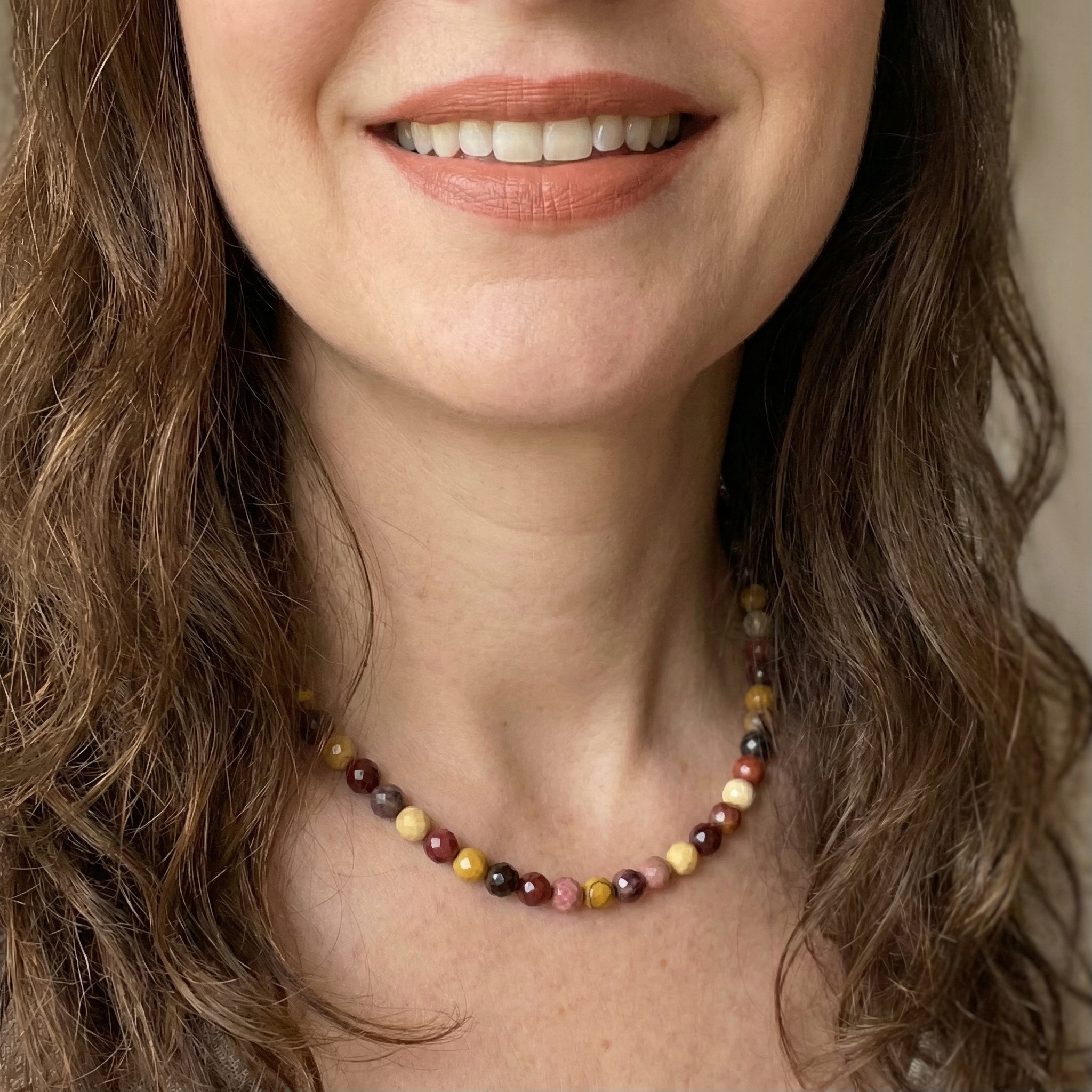 Facettierte Mookait Kugel Halskette 8mm