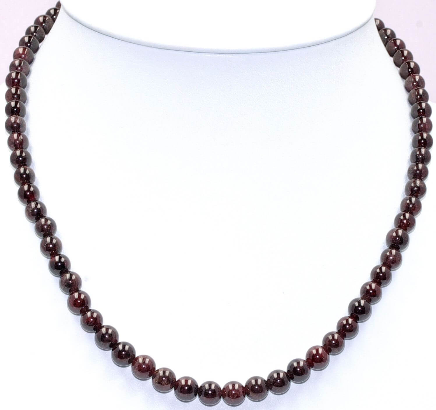 Granat-Halskette57dae54fb5fb1