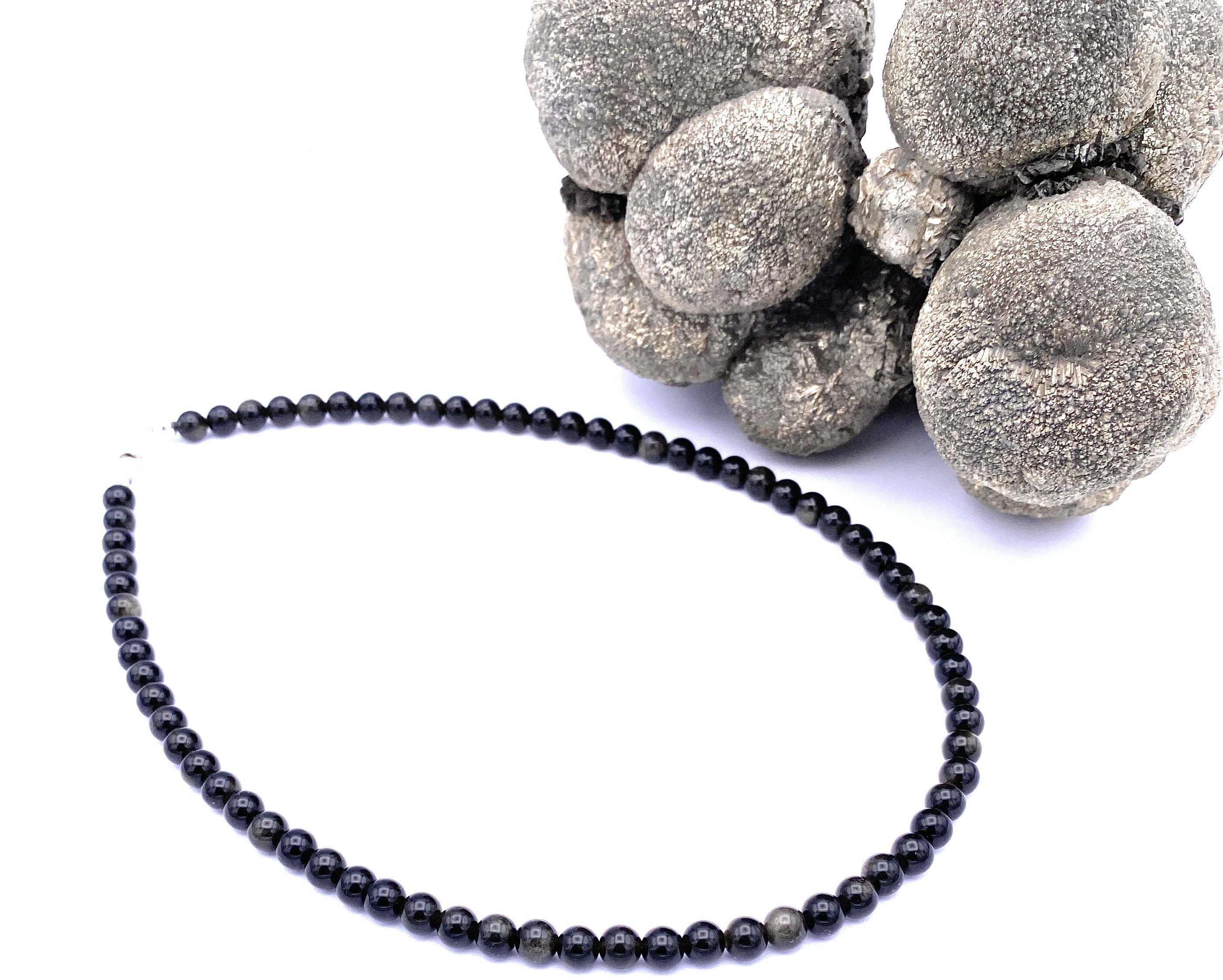 Gold-Obsidian Halskette