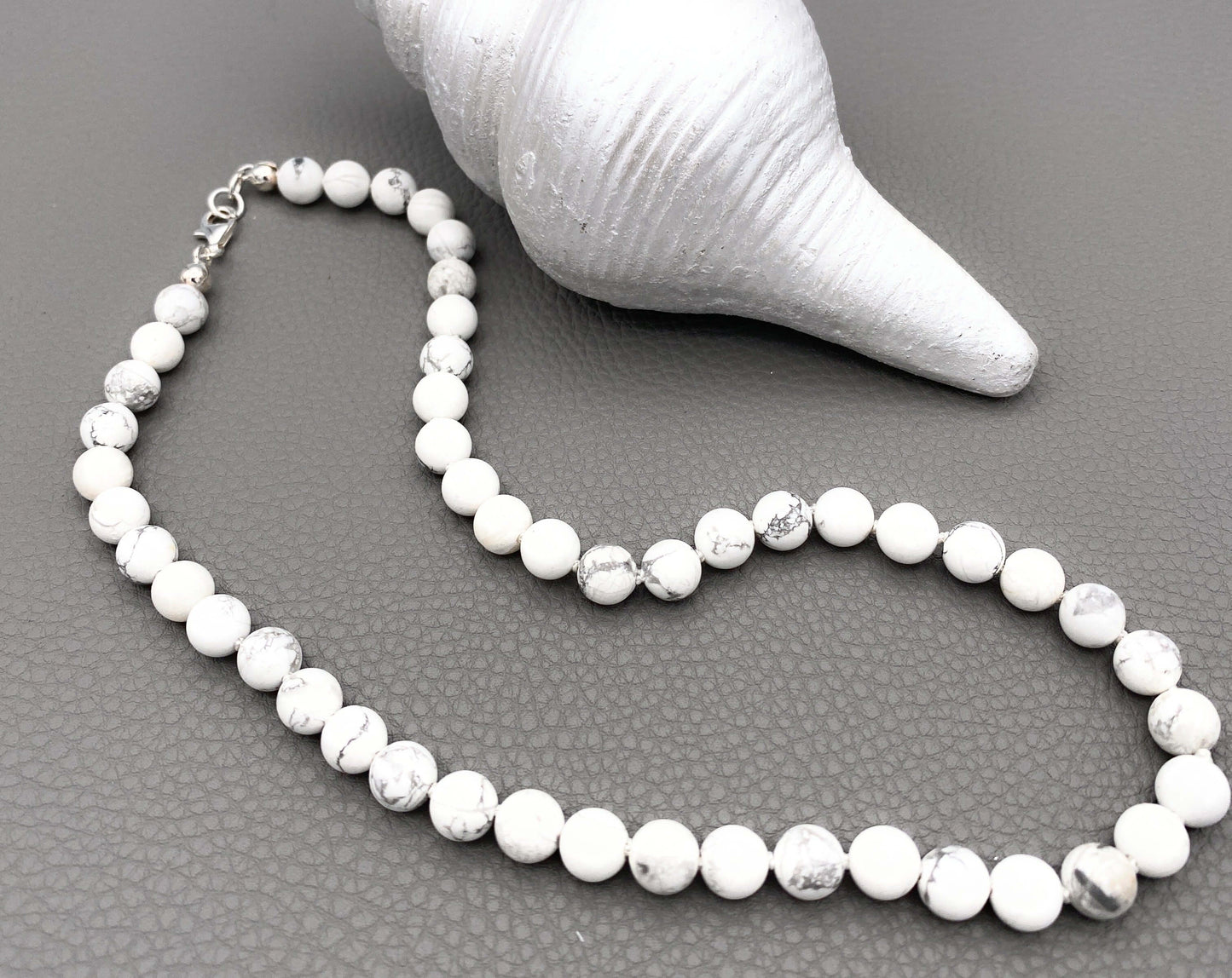 Magnesit Kugel Halskette 8mm