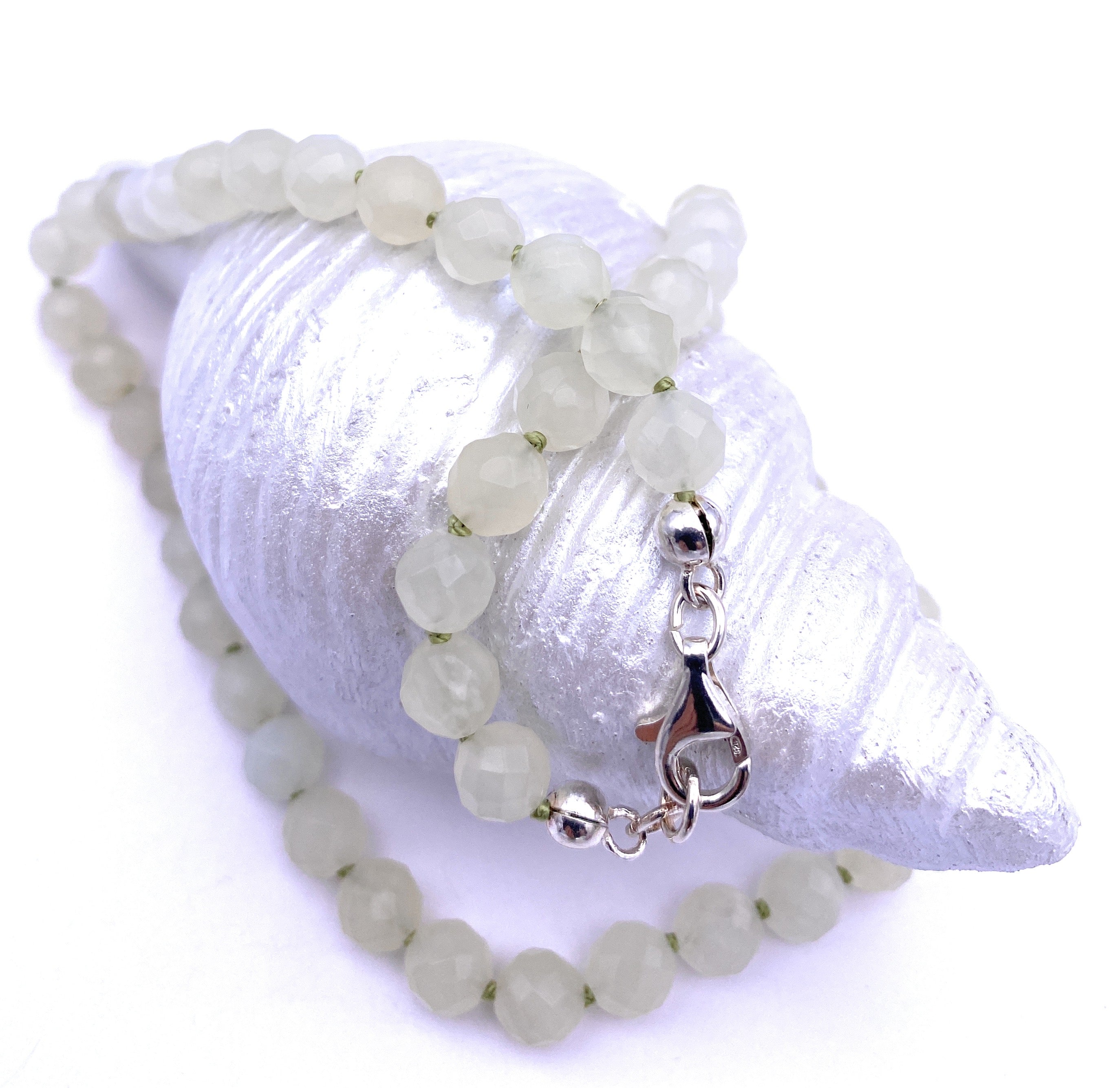 Helle Facettierte Jade Halskette 8mm