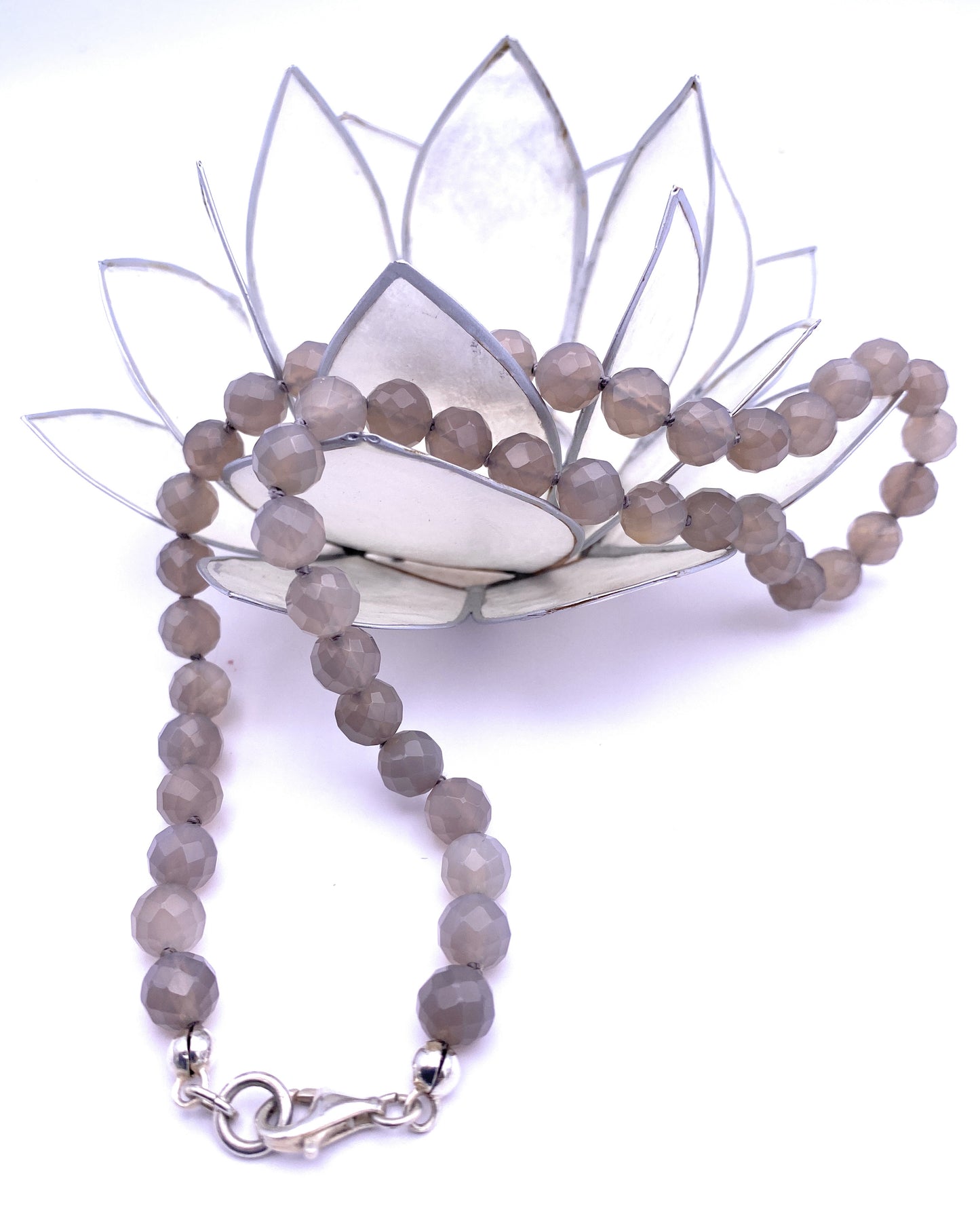 Facettierte graue Achat Halskette 8mm