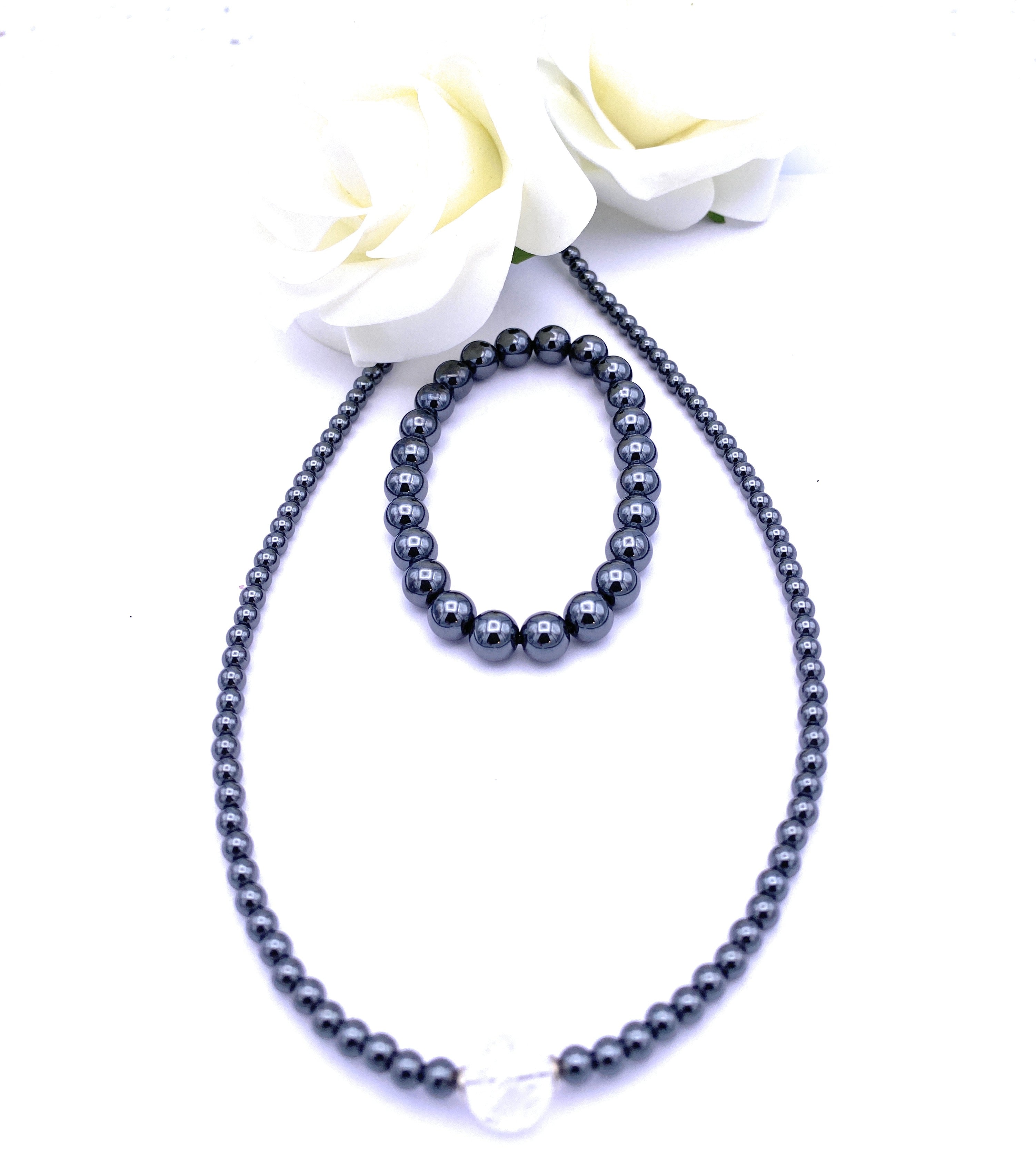 Hämatin Halskette mit Bergkristall Kugel