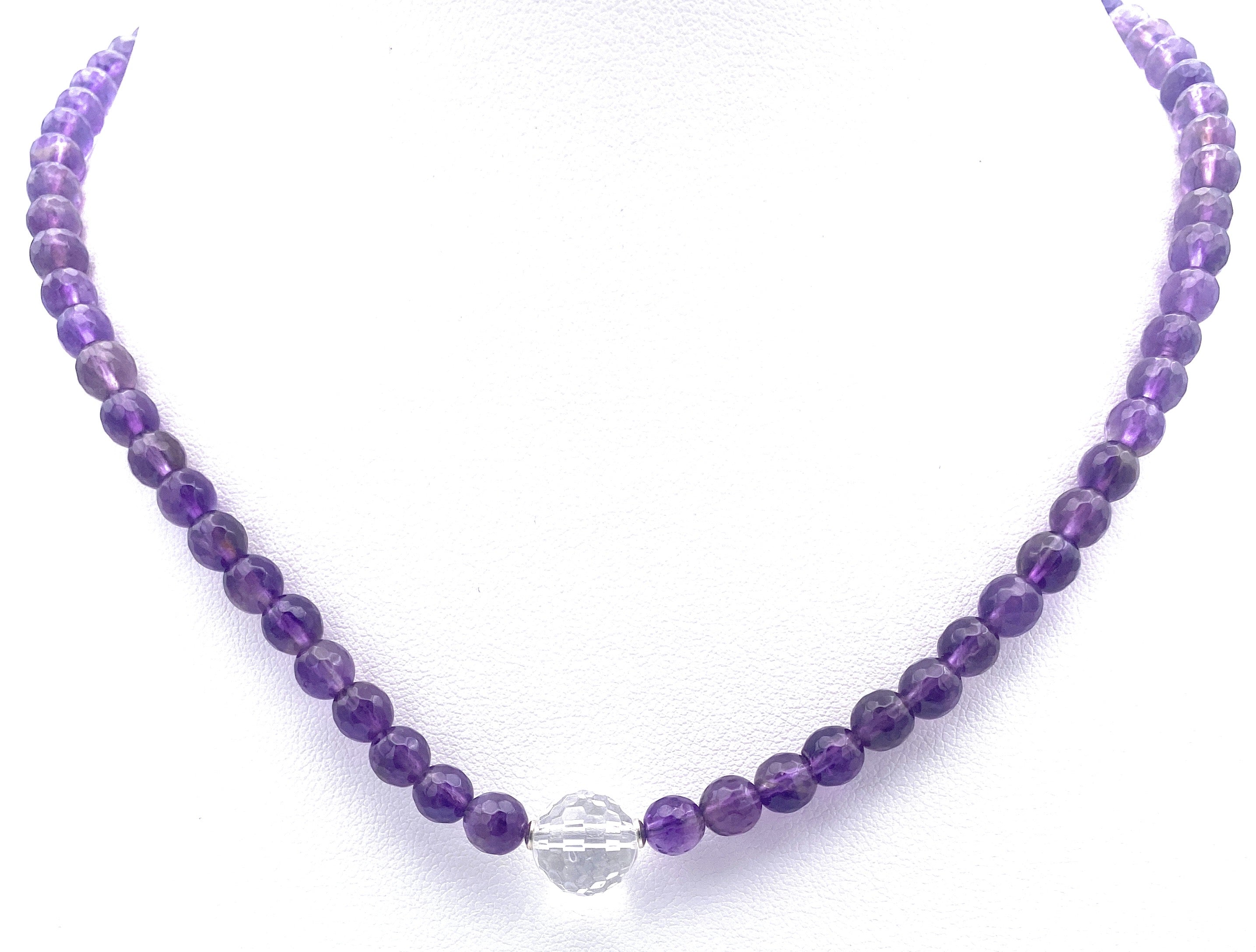 Facettierte Amethyst Halskette 6mm mit Bergkristall Kugel