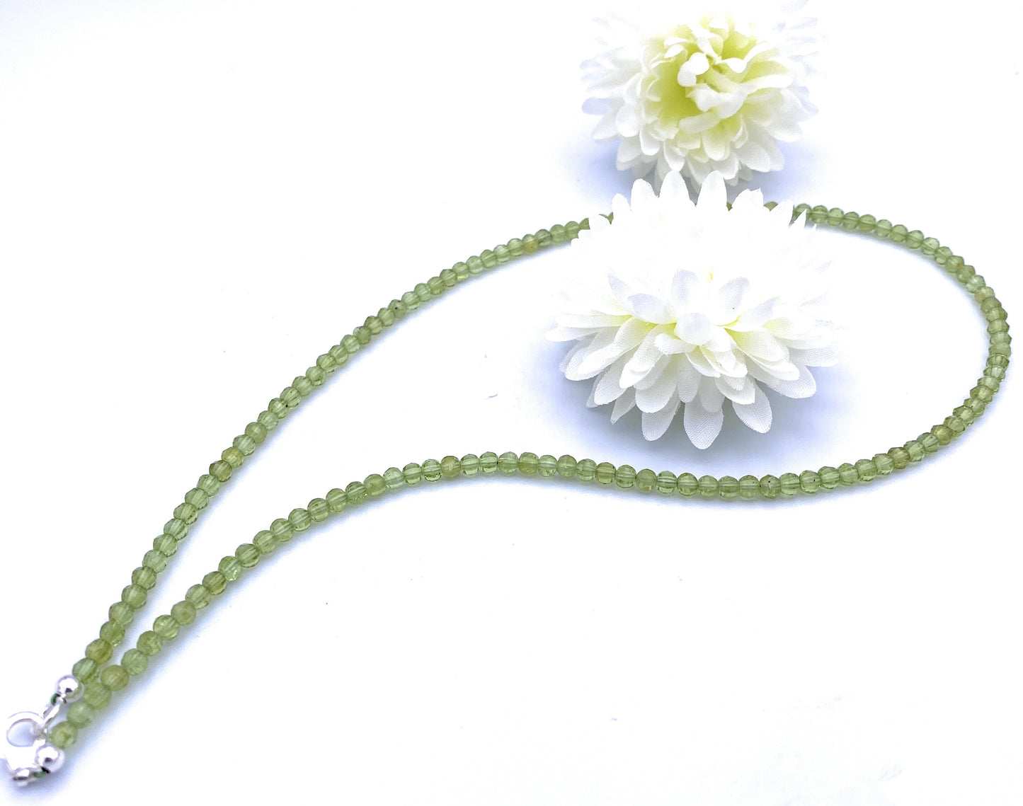 Facettierte Peridot Halskette 4mm