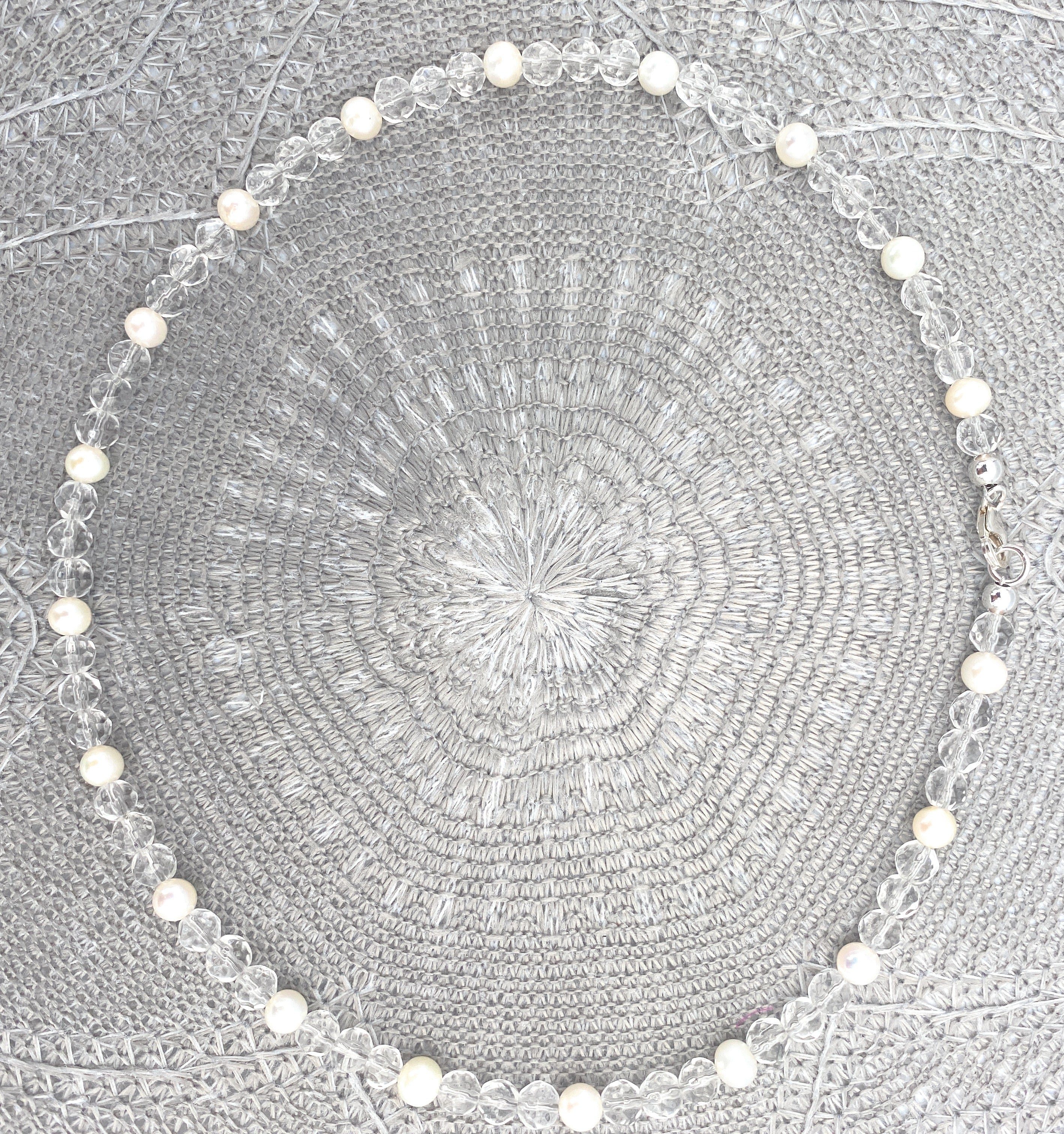 Facettierte Bergkristall Halskette 6mm mit Süßwasserperlen