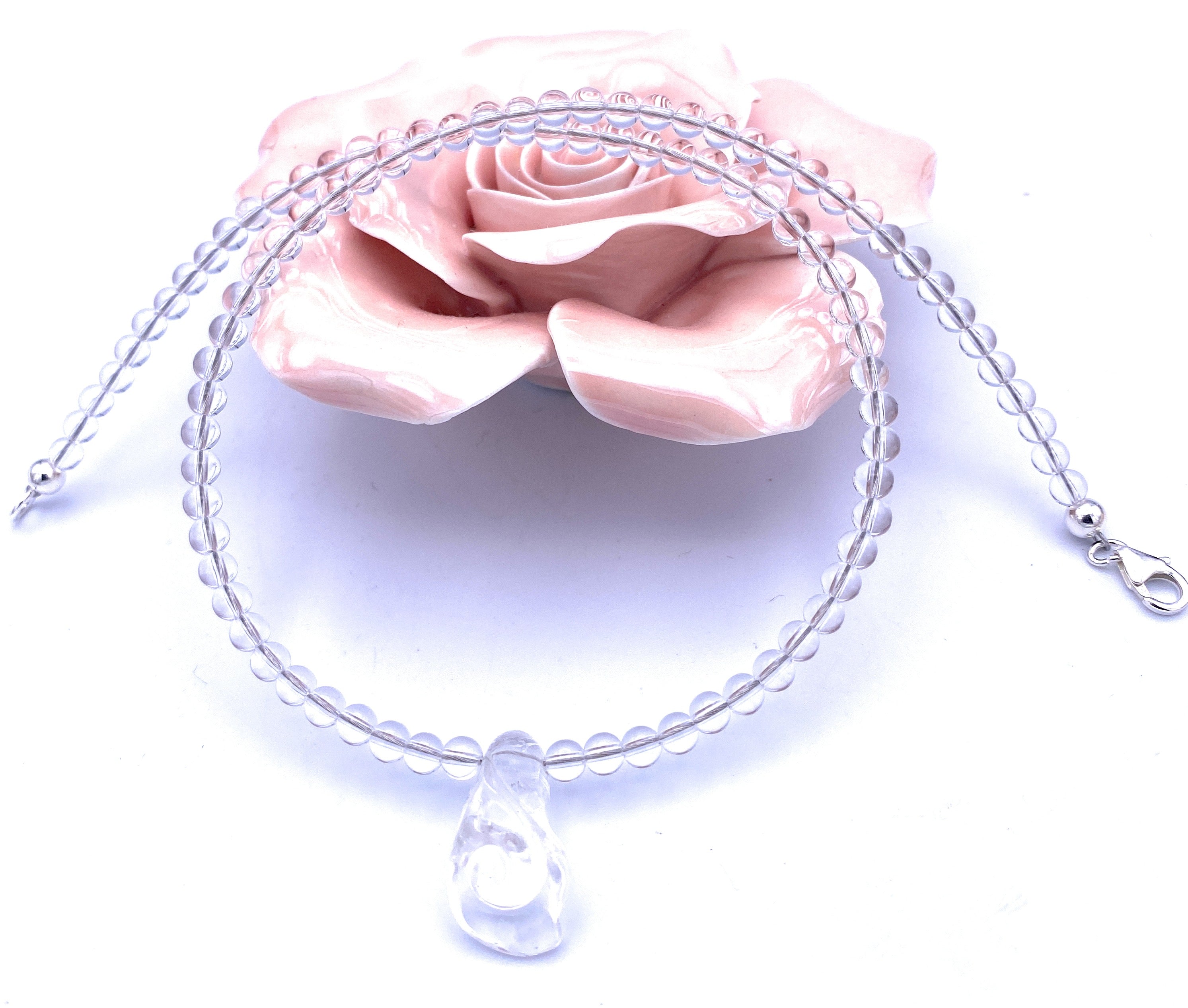 Bergkristall Halskette 4mm mit Blume