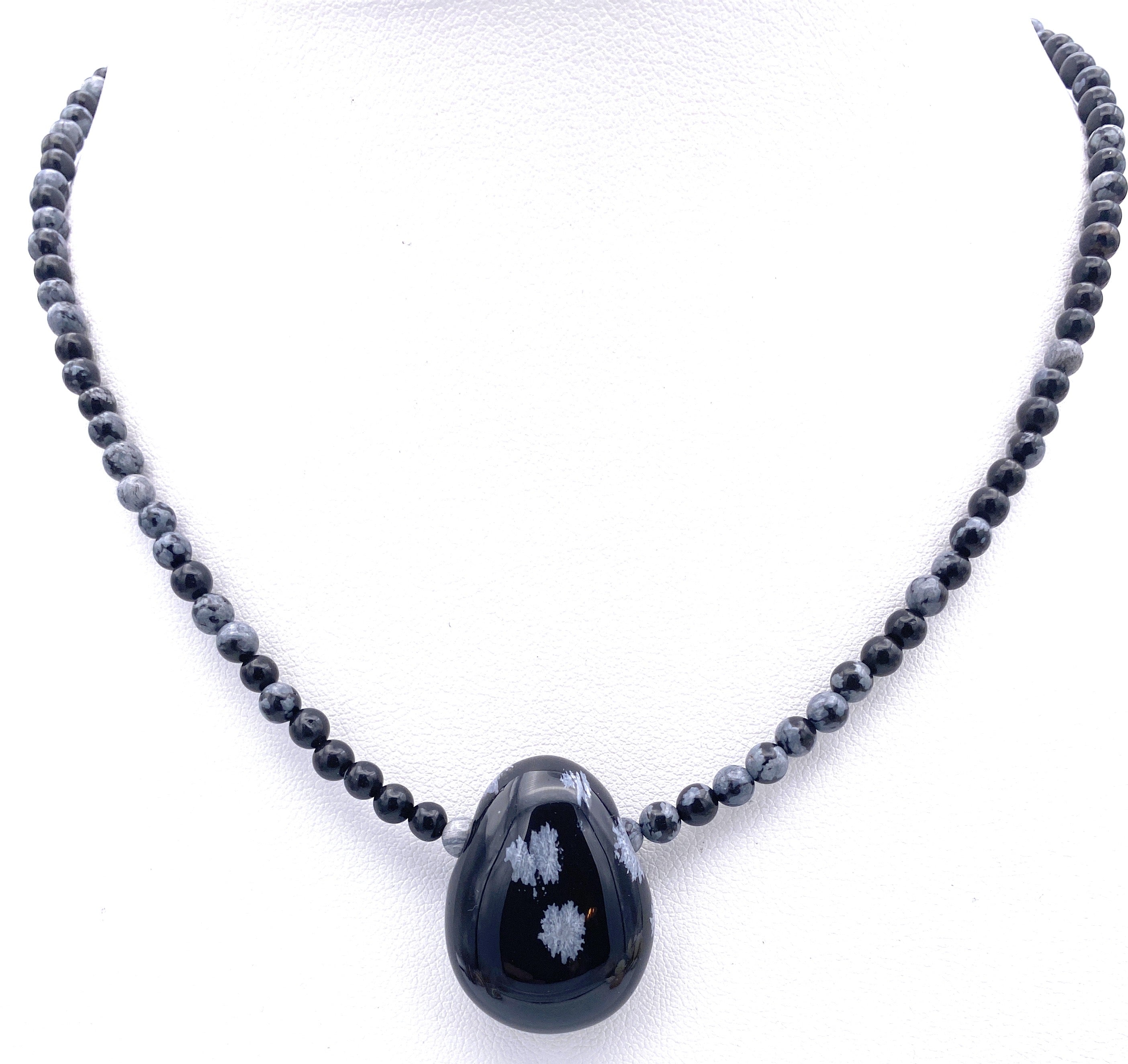 Schneeflocken-Obsidian Halskette mit Anhänger