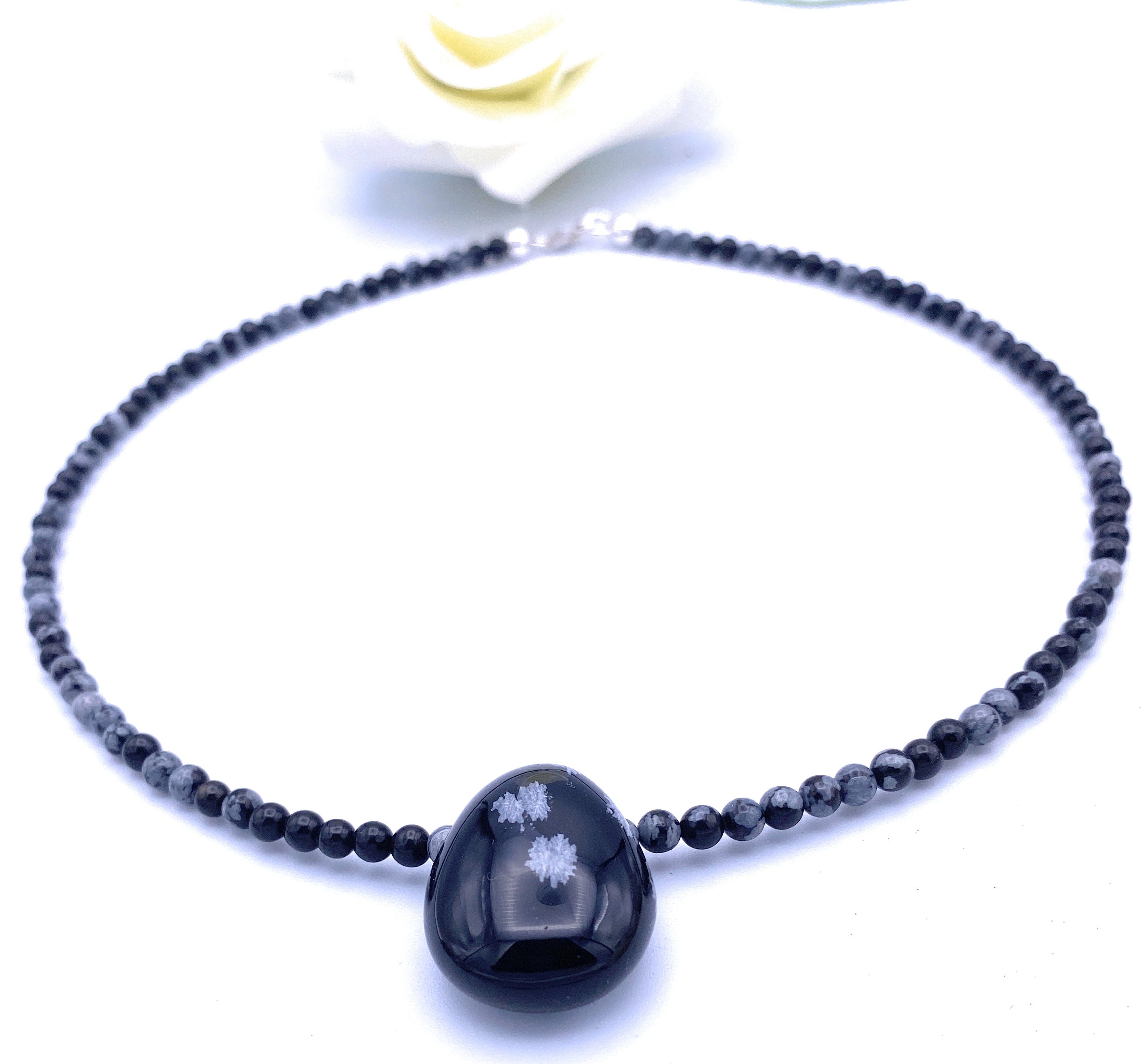 Schneeflocken-Obsidian Halskette mit Anhänger