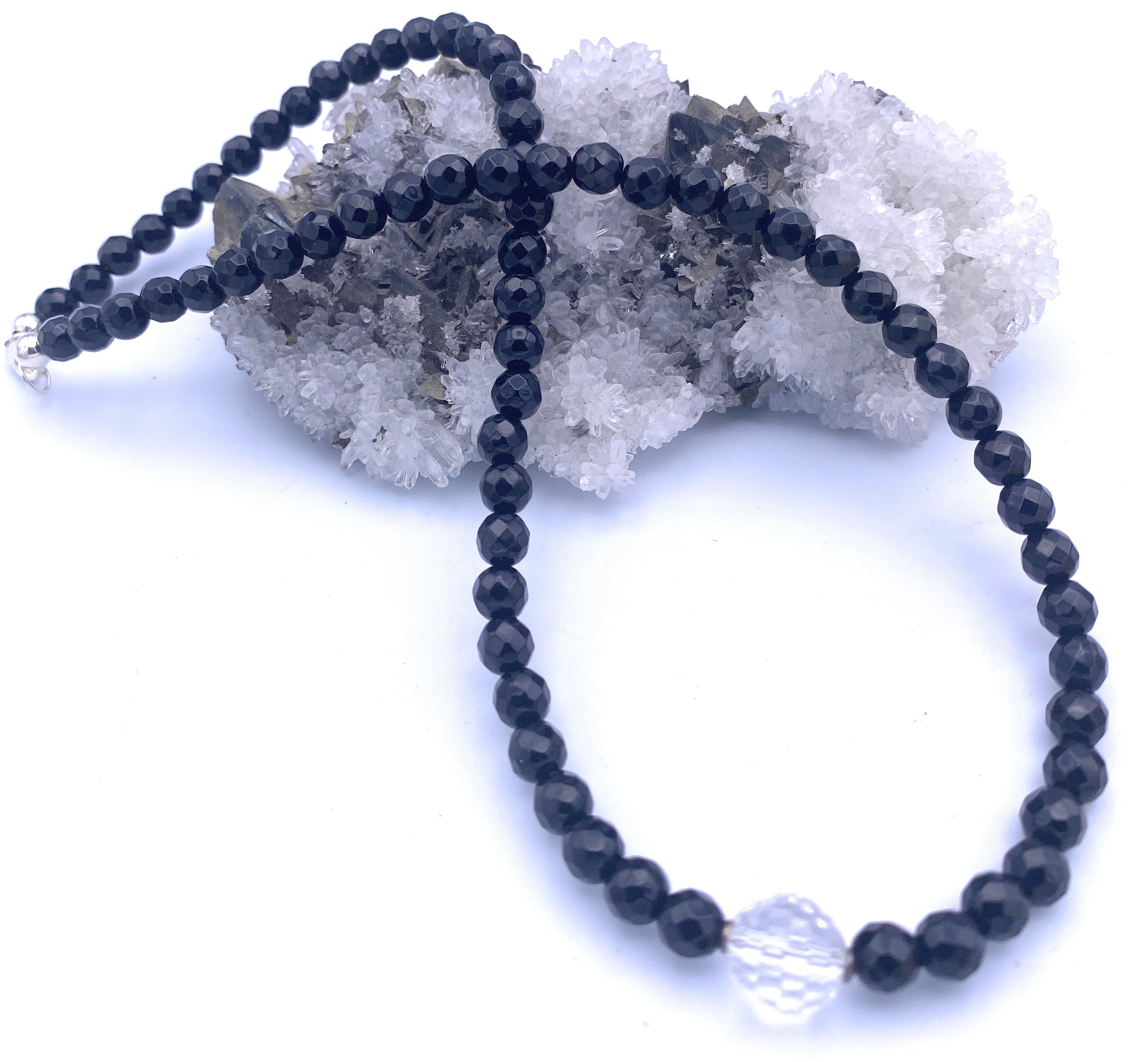 Onyx Halskette mit Bergkristall Kugel