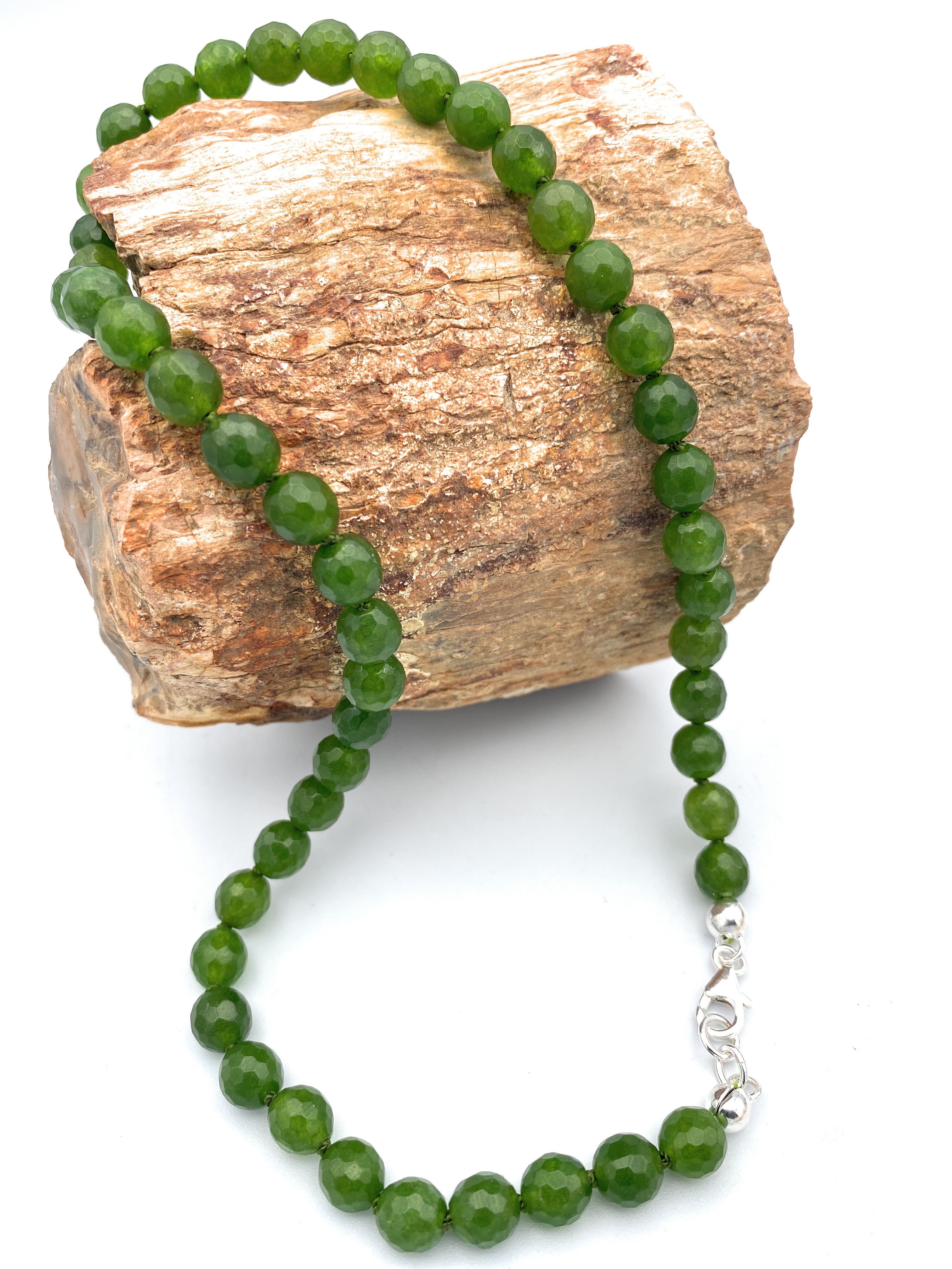 Facettierte Kanada-Jade Halskette