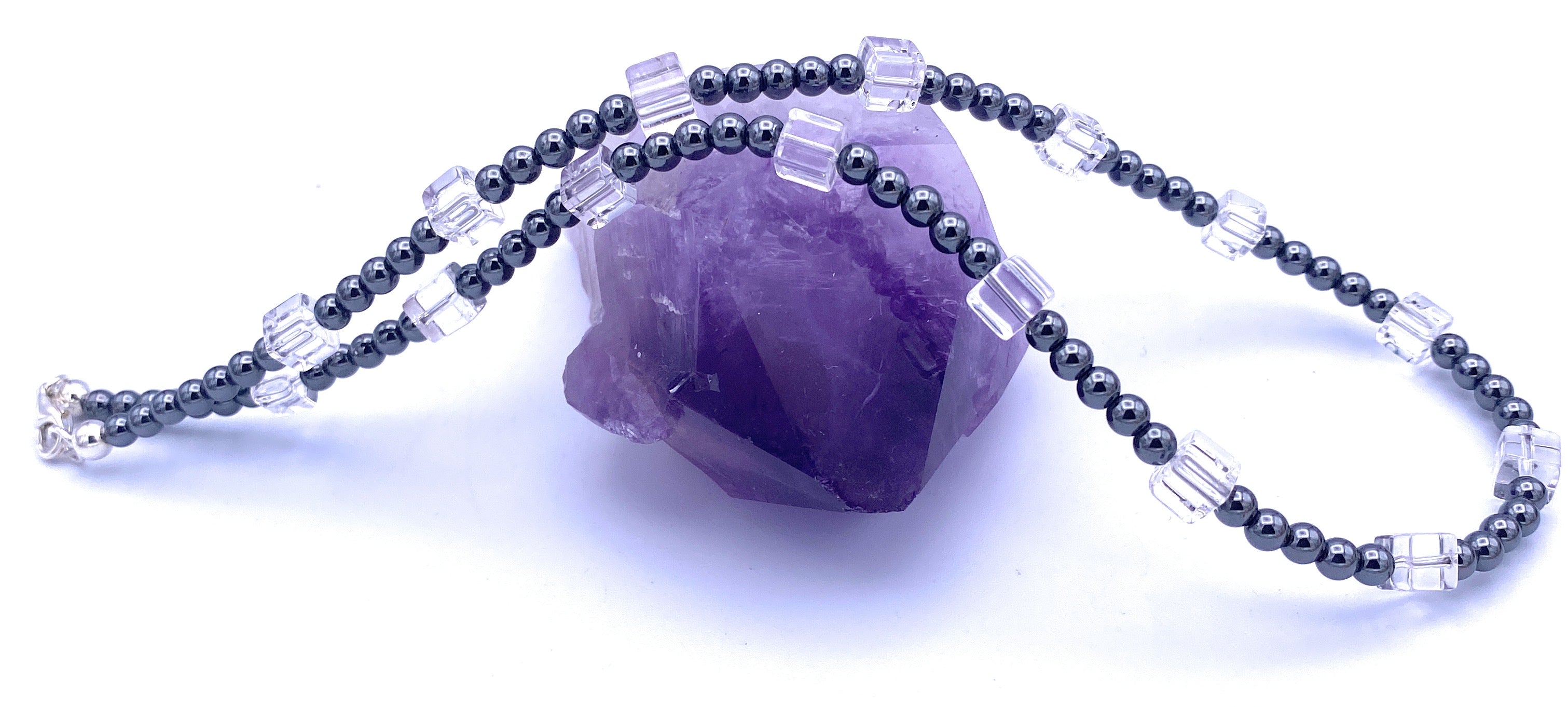 Hämatit Halskette mit Bergkristall Würfel