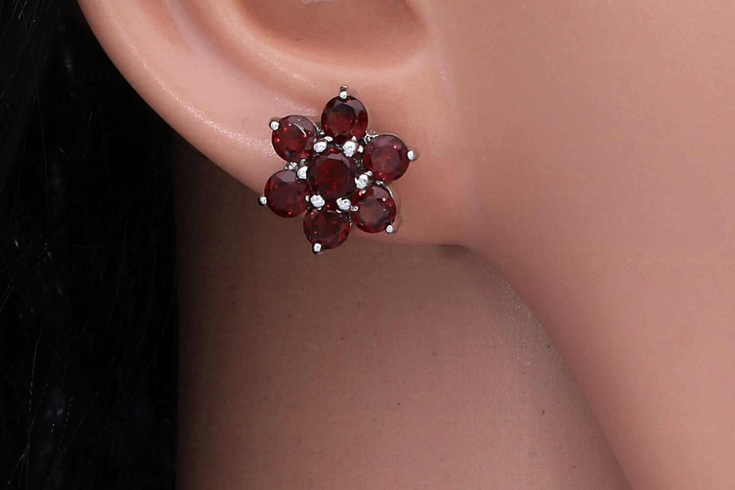 Ohrstecker-Granat-Blume-fac-2