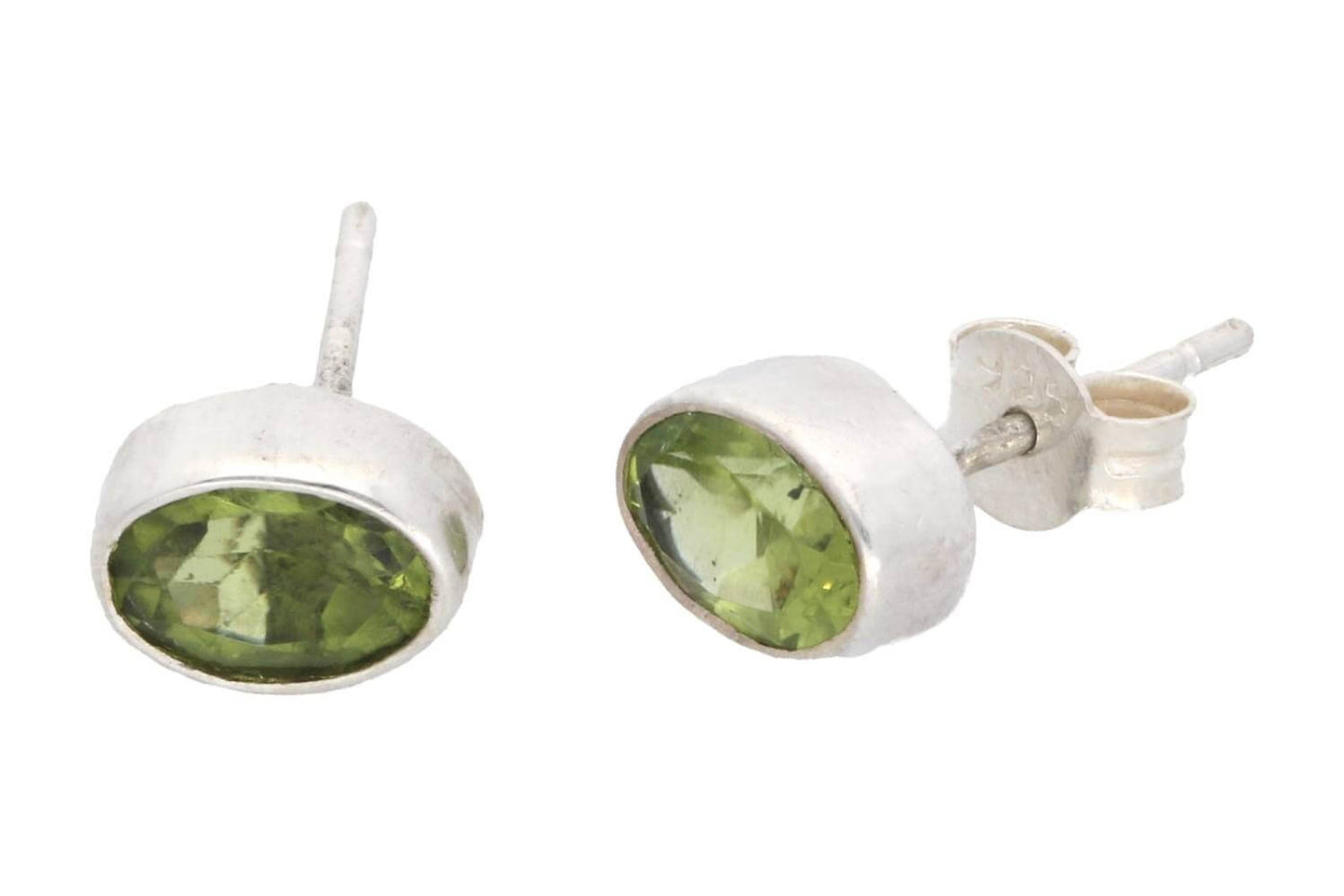 Ohrstecker-Peridot-fac-oval-4353