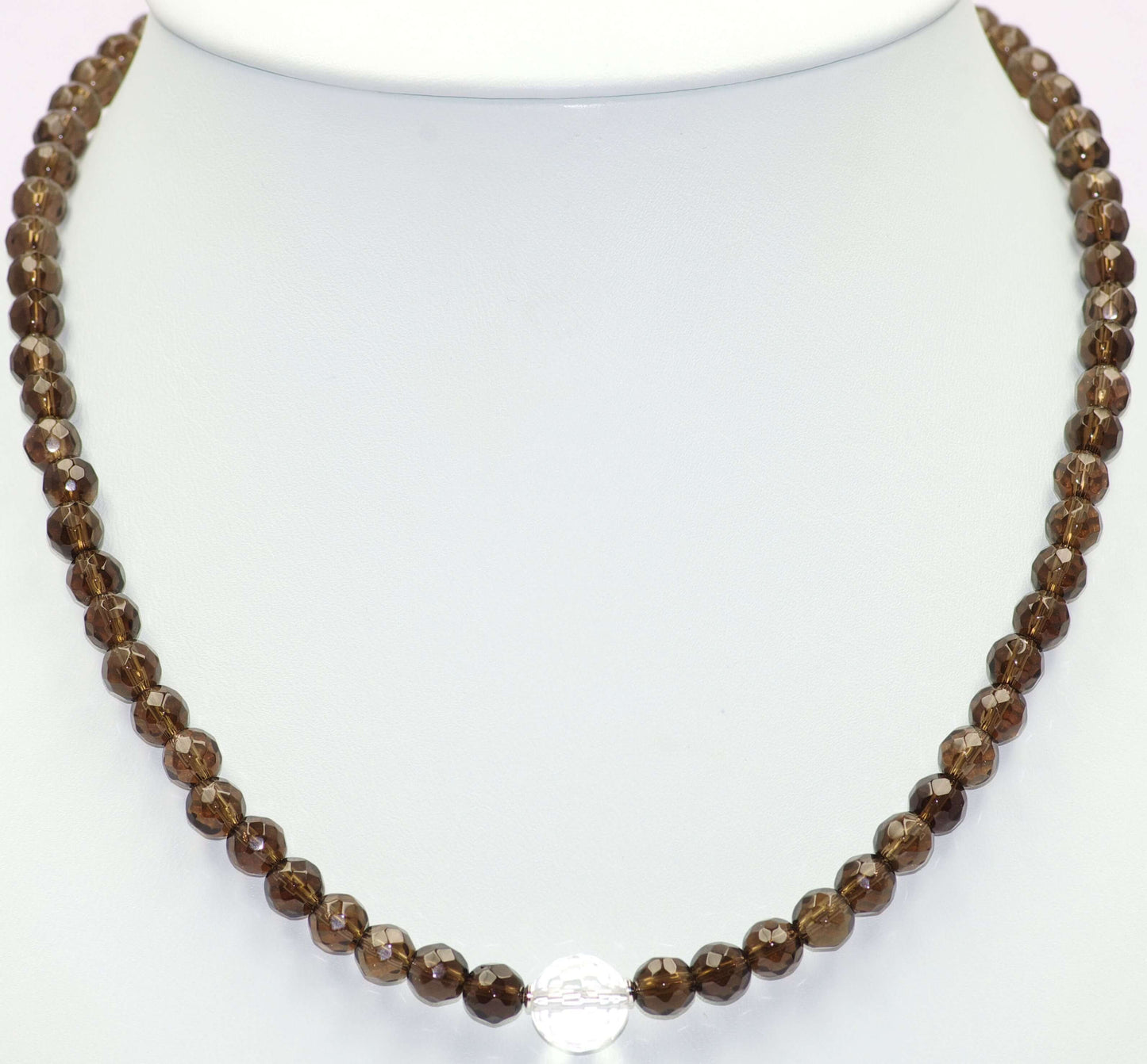 Rauchquarz-Halskette-mit-facettierter-Bergkristall-Kugel