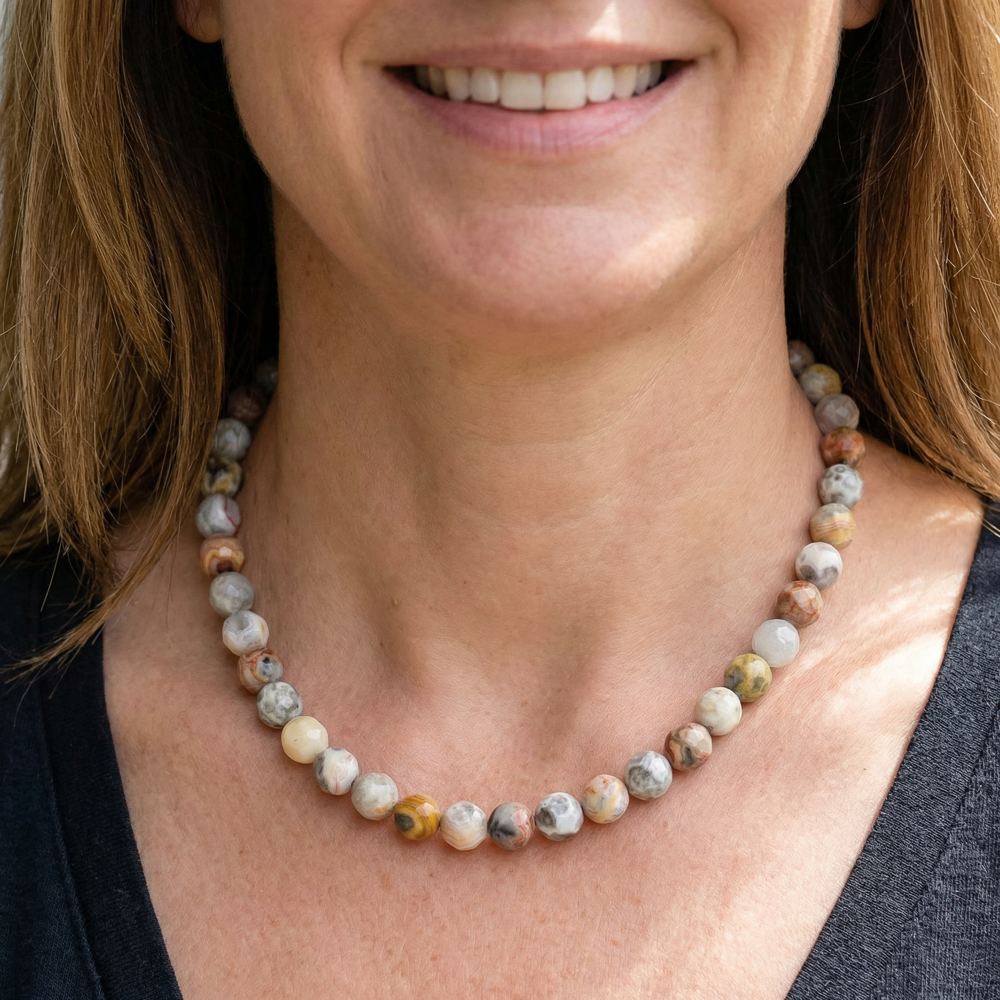 Achat "Crazy-Lace" Halskette 10mm facettiert