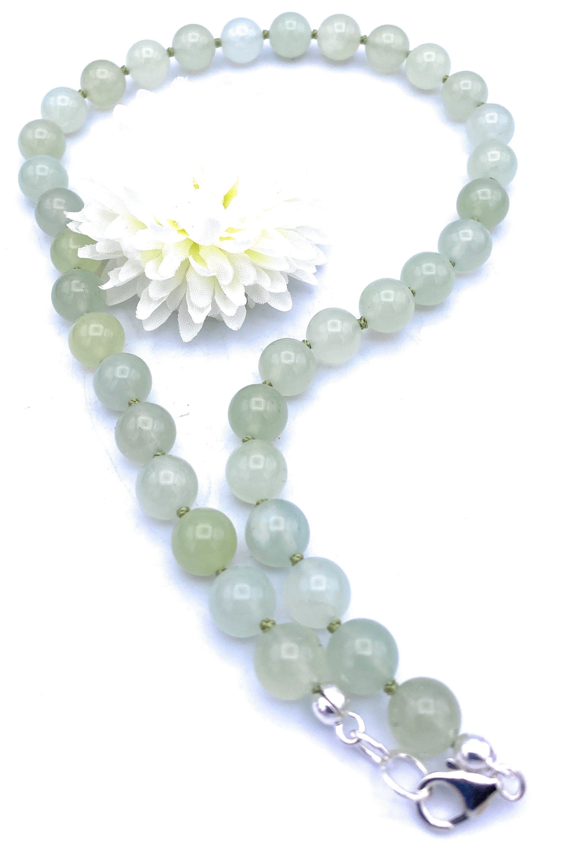 Helle Jade Halskette 10mm