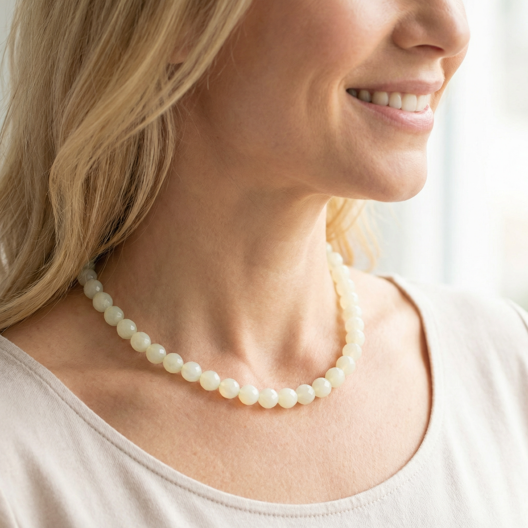 Helle Facettierte Jade Halskette 8mm