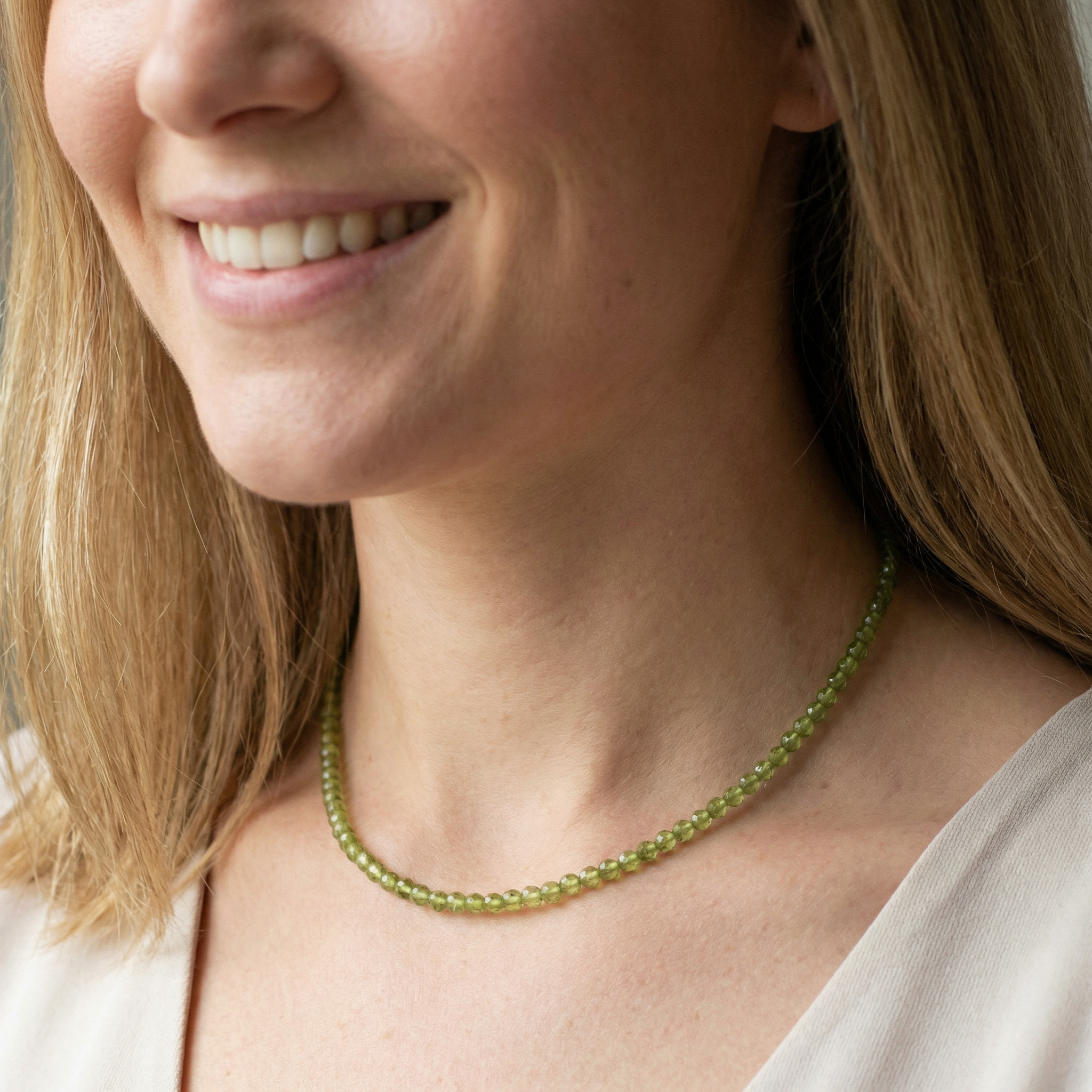 Facettierte Peridot Halskette 4mm