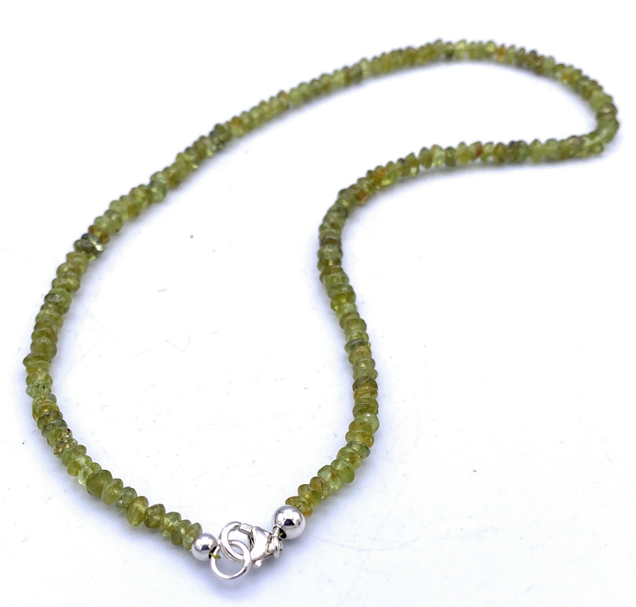 Peridot Halskette