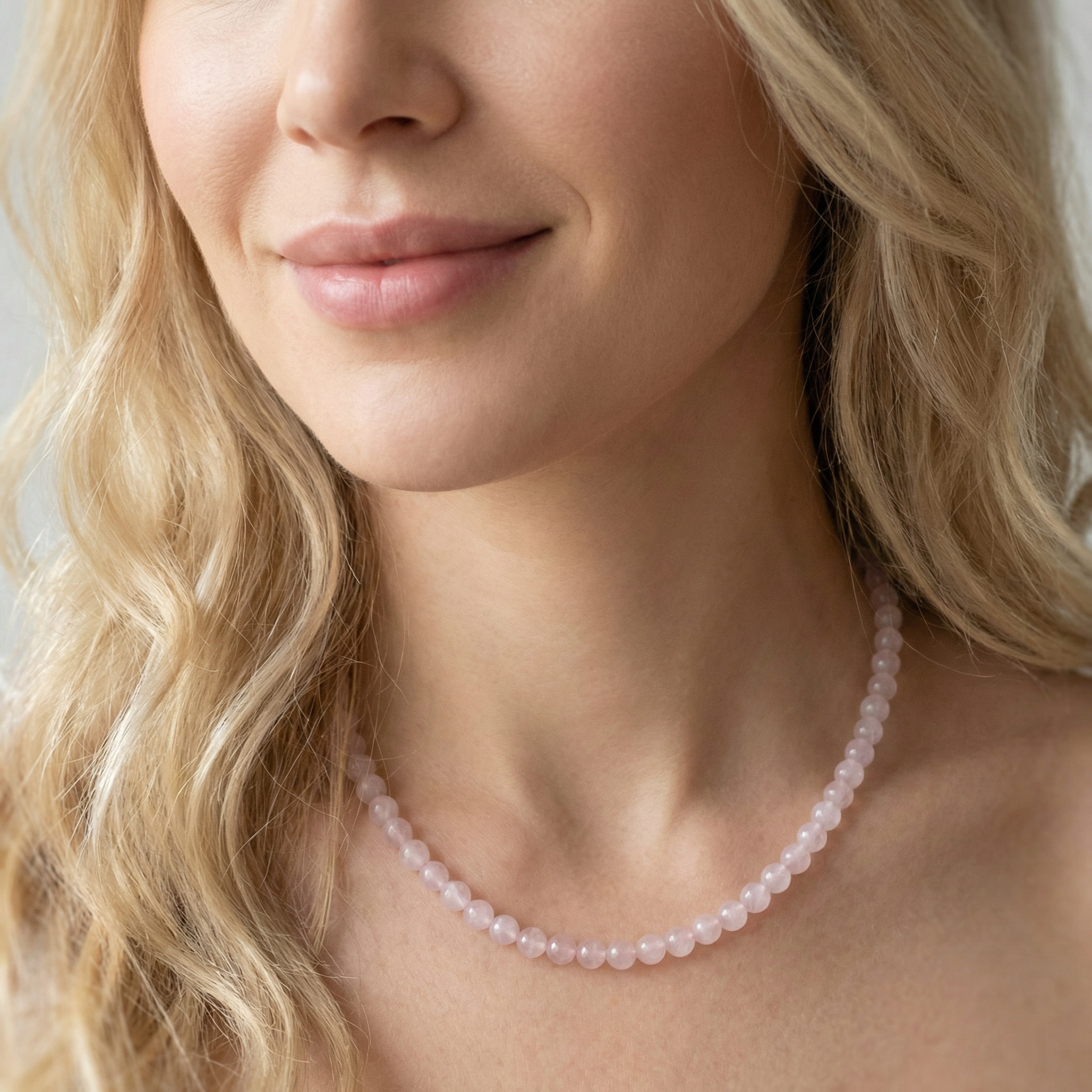 Facettierte Rosenquarz Halskette "Rosentropfen"