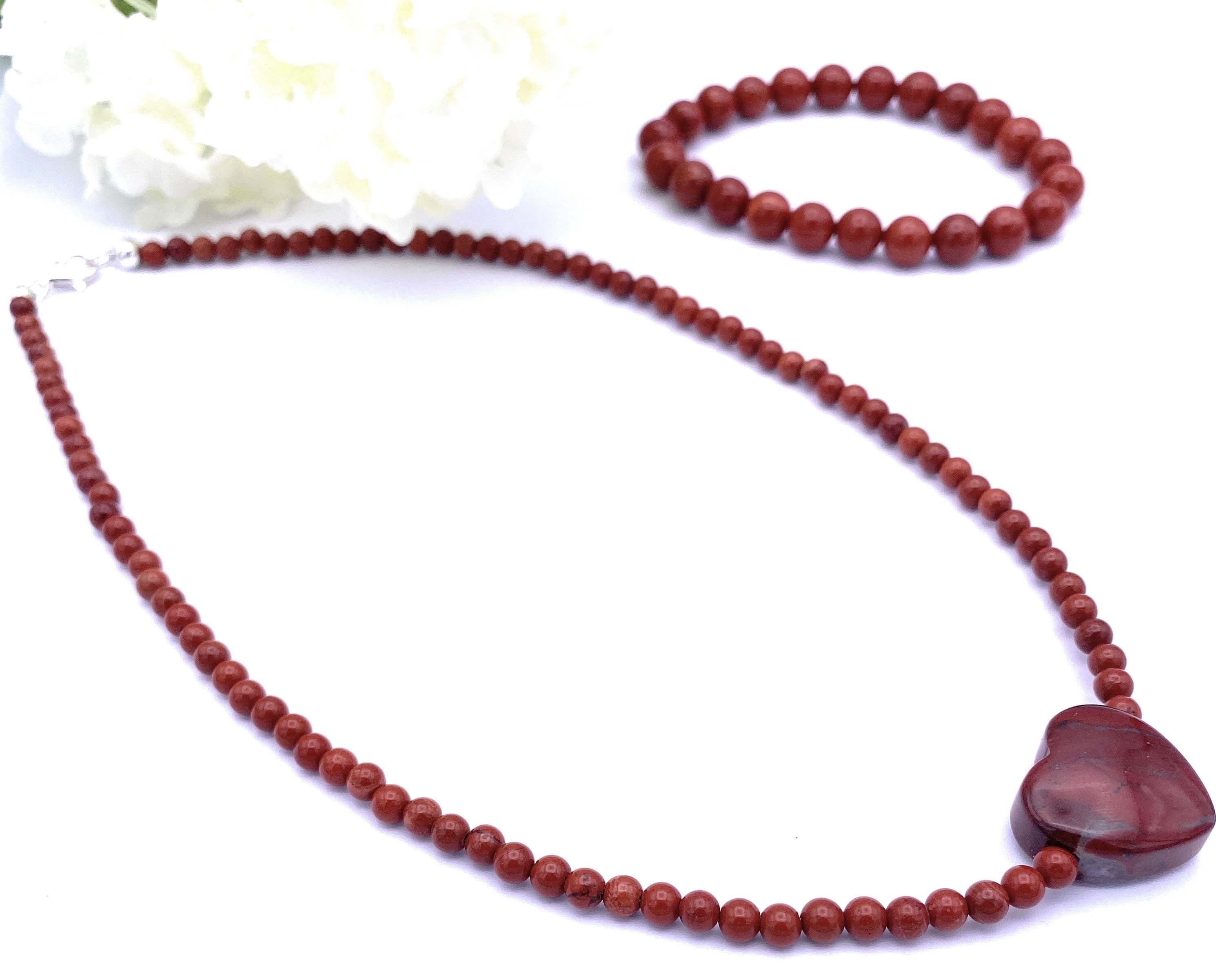 Rote Jaspis Halskette mit Herz