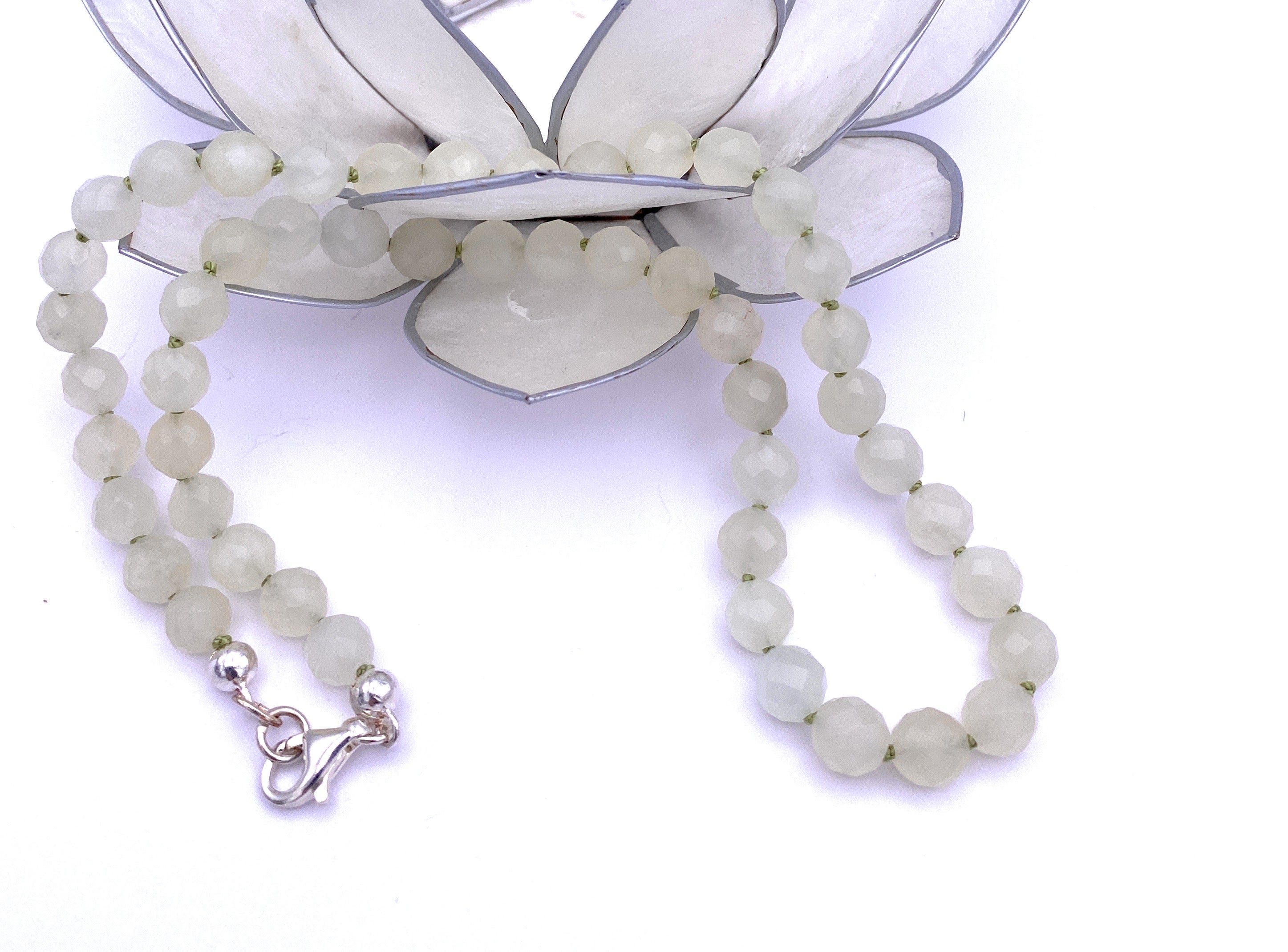 Helle Facettierte Jade Halskette 8mm