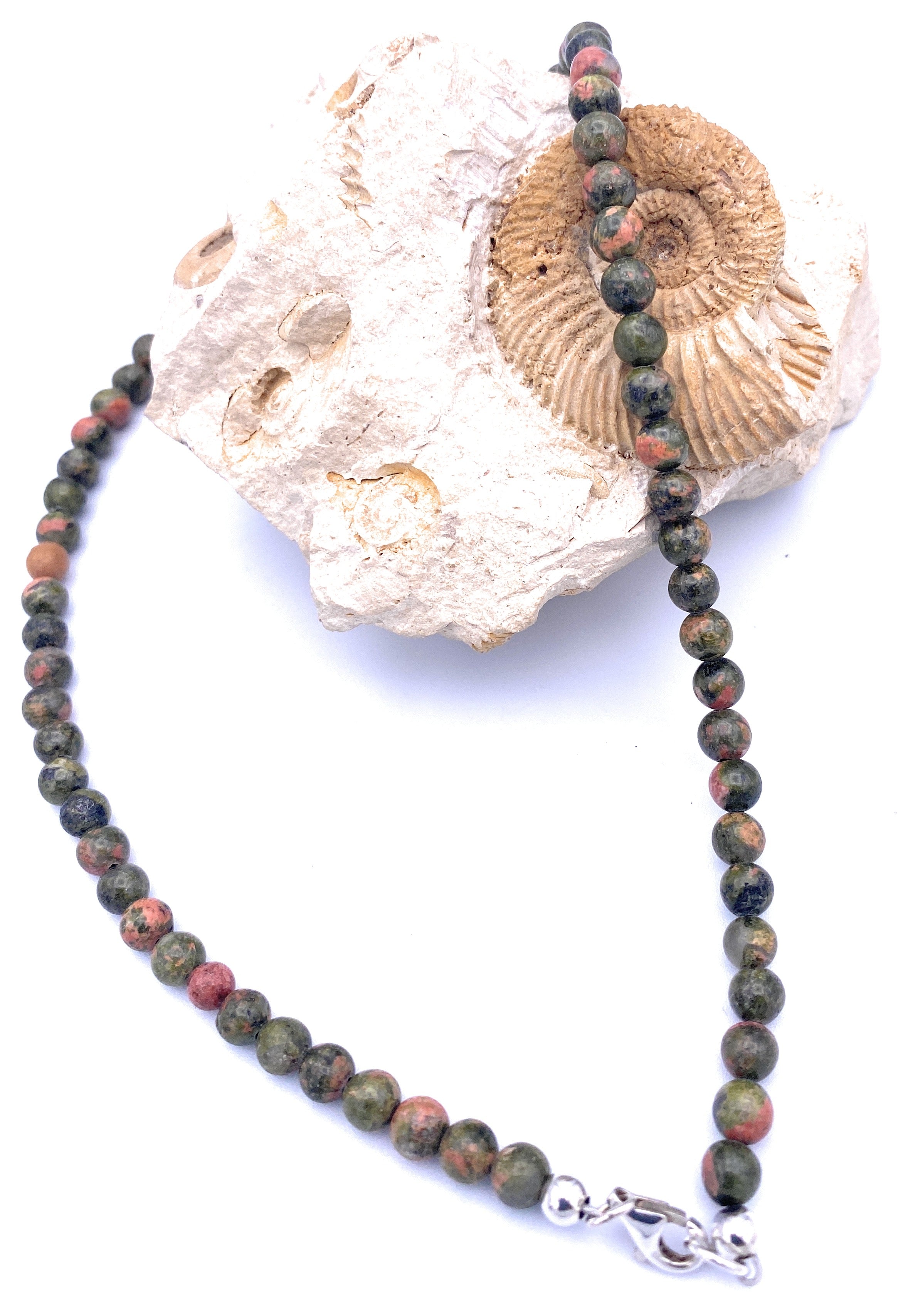 Epidot -Unakit Halskette