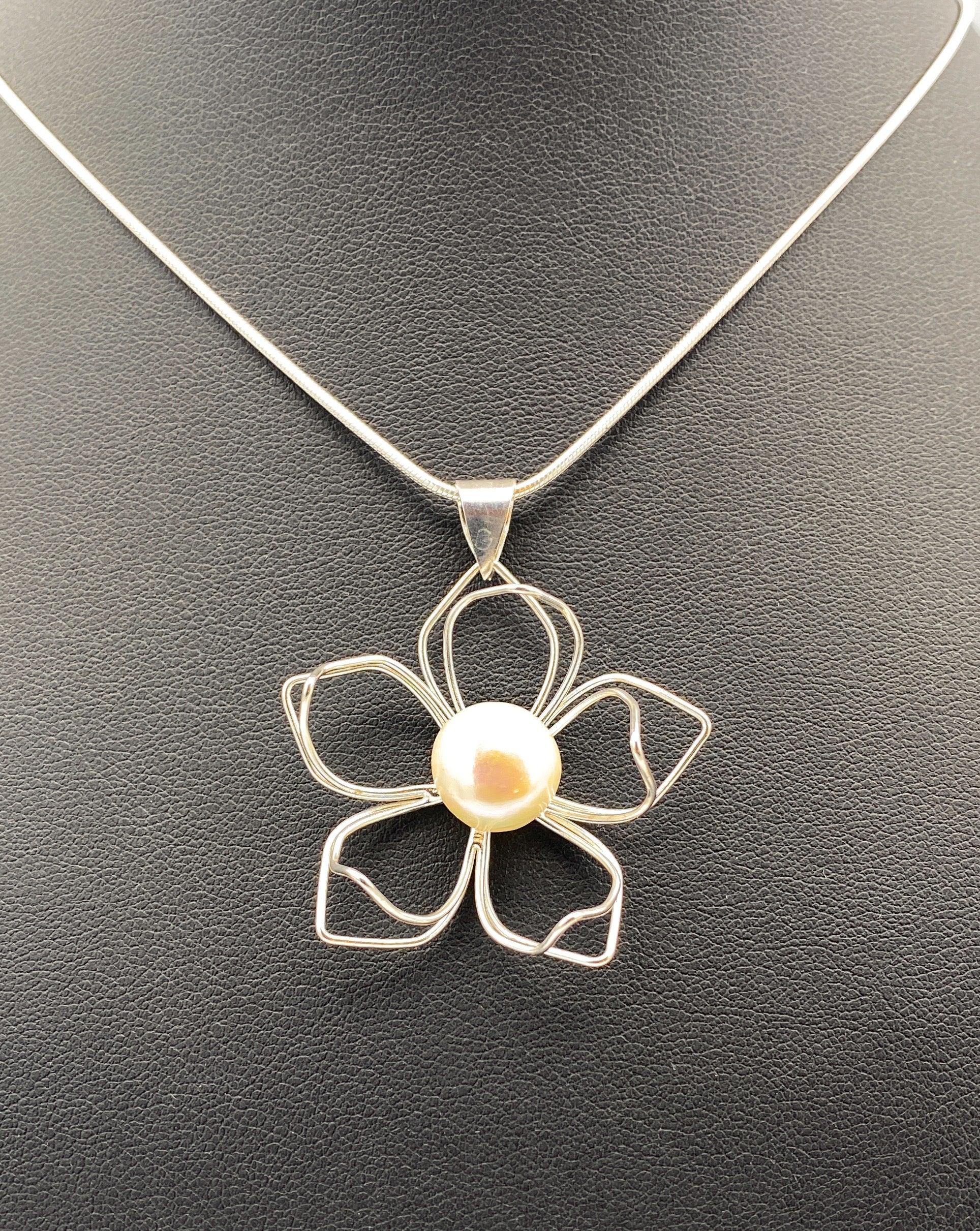 Perlen Anhänger Blume