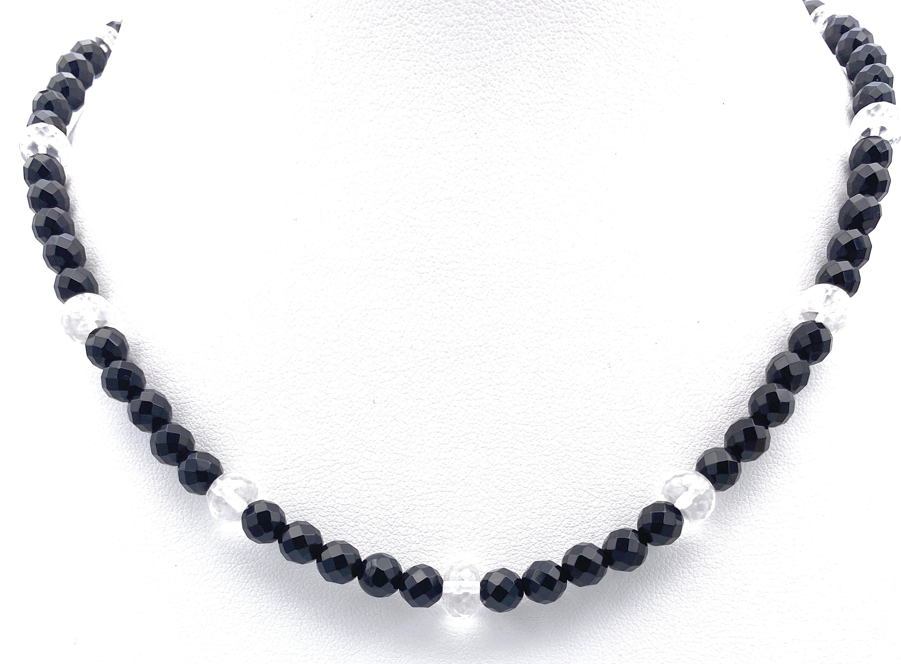 Onyx Halskette mit facettierten Bergkristall Linsen