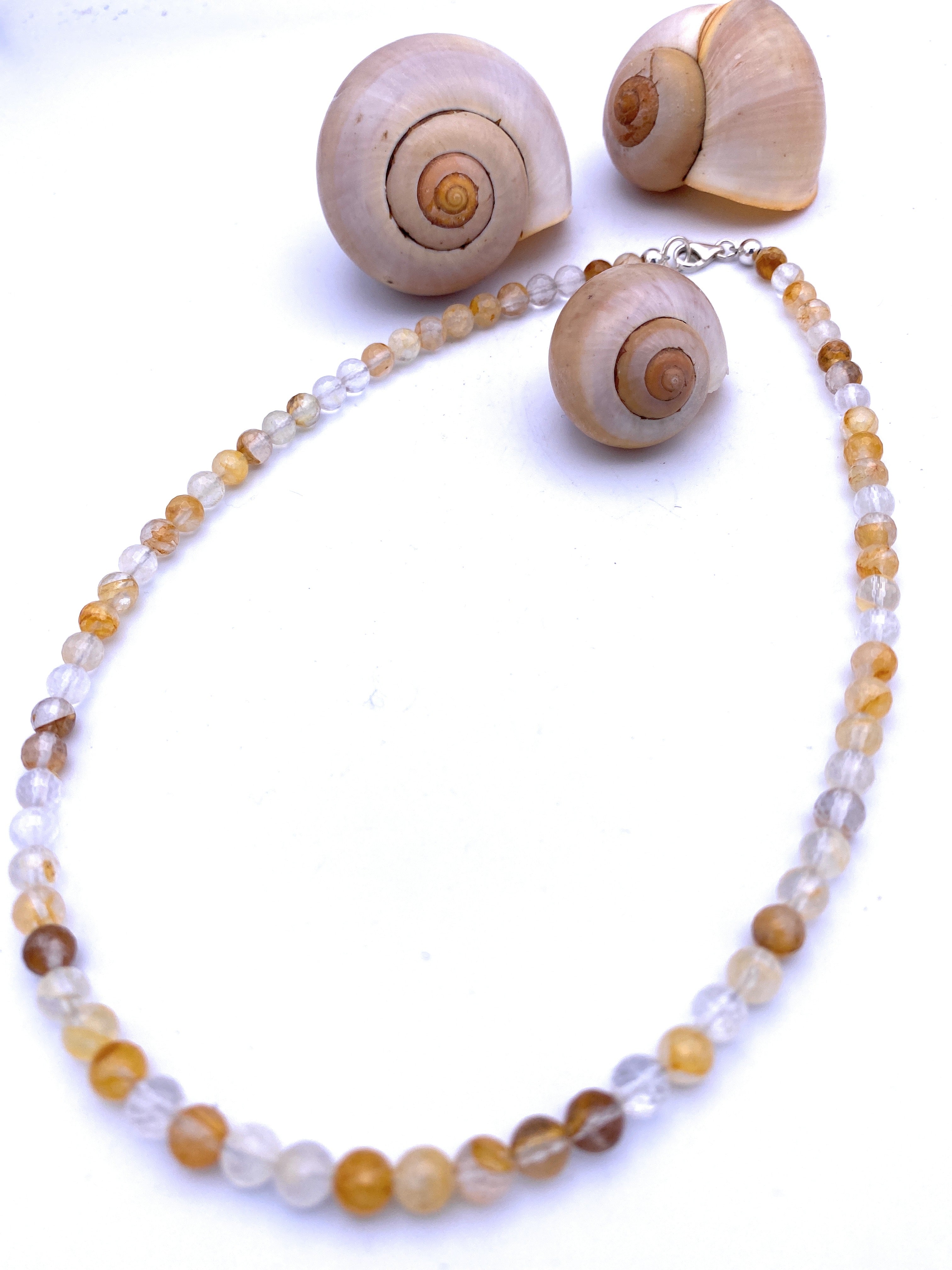 Eisenkiesel Halskette