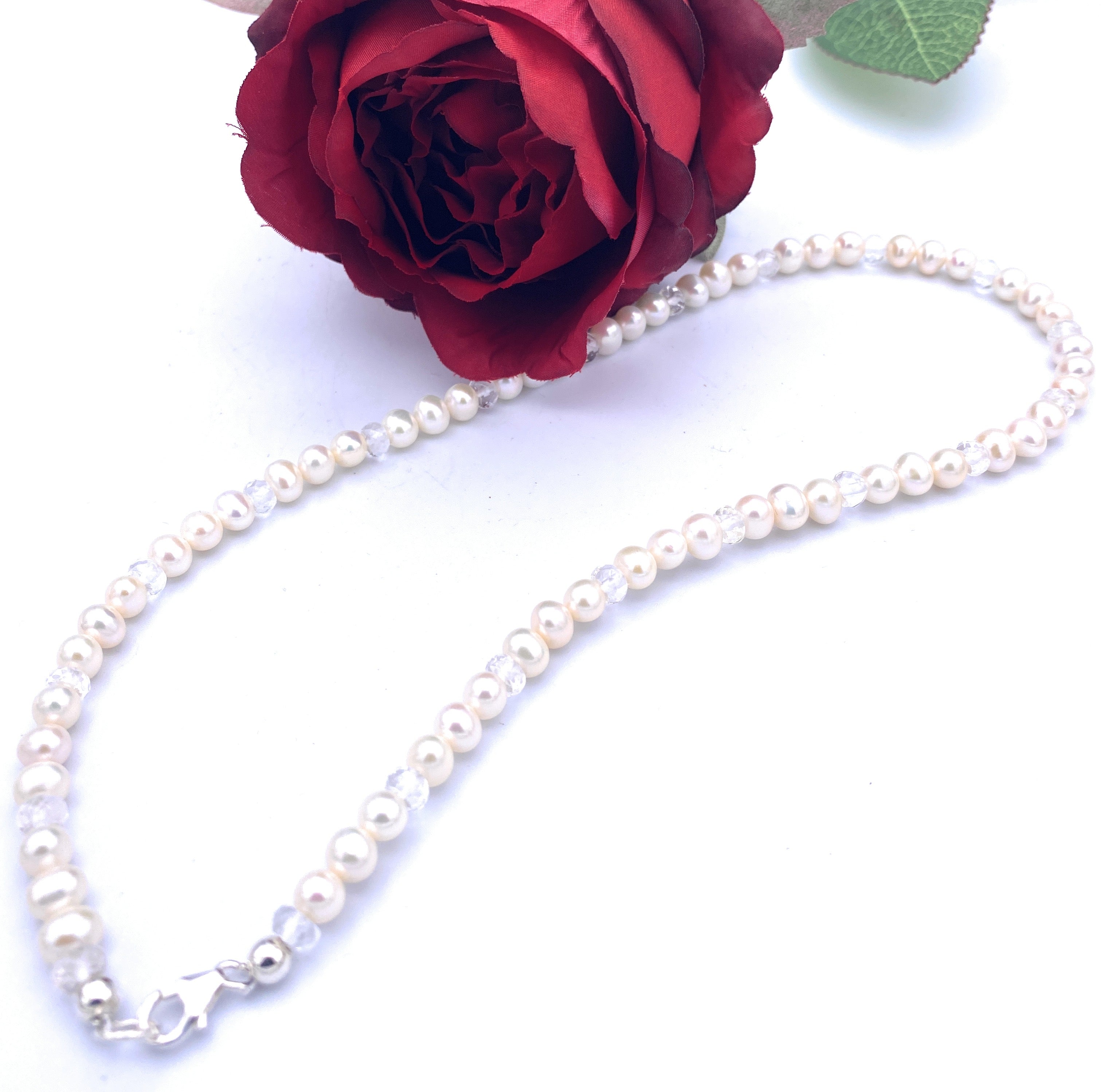 Süßwasserperlen Halskette 6mm mit facettierten Bergkristall Linsen