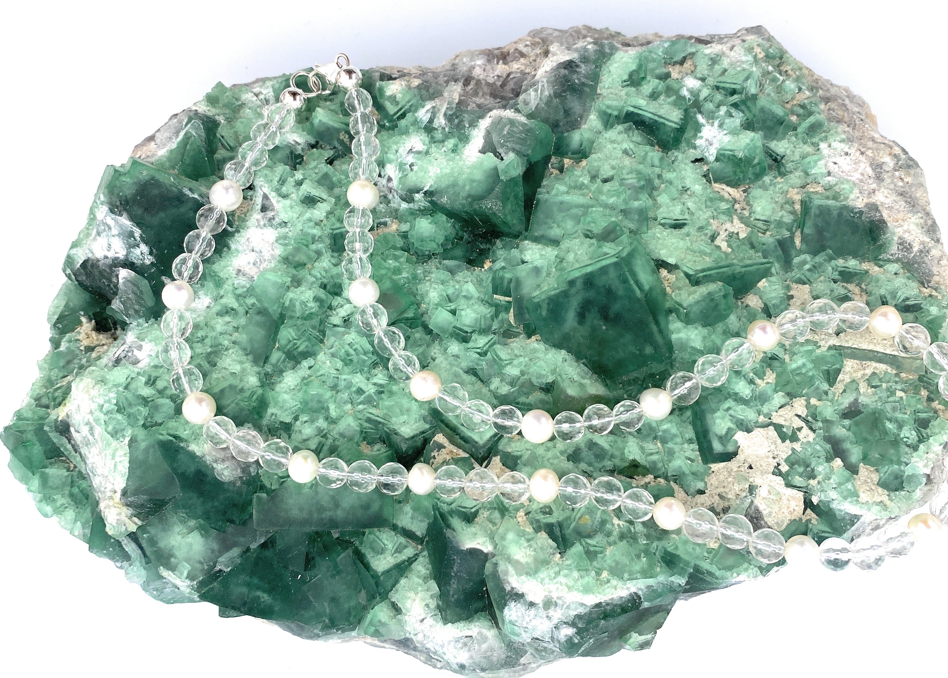 Facettierte Bergkristall Halskette 6mm mit Süßwasserperlen